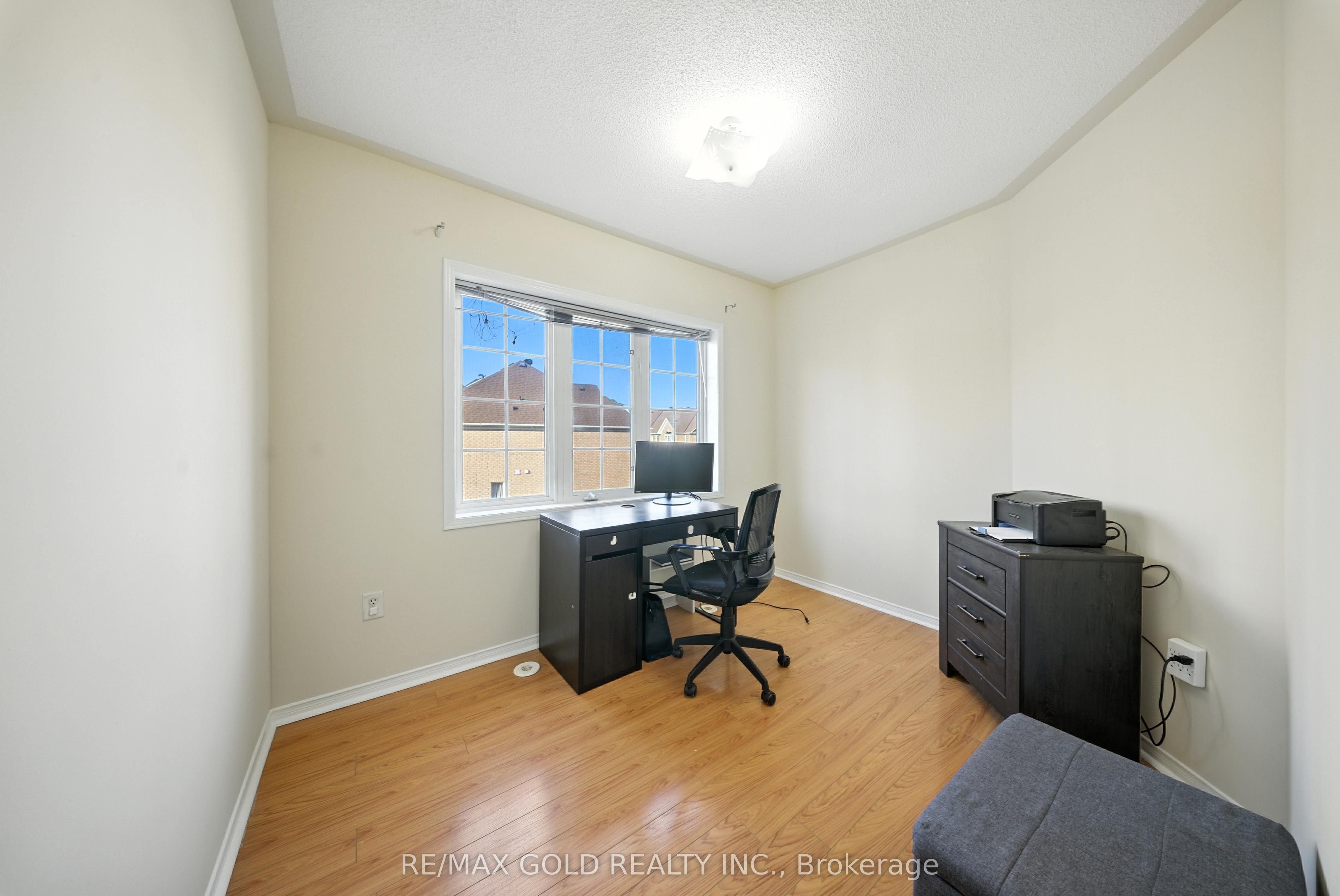 50 Strathaven Drive 58 Property Photo 19