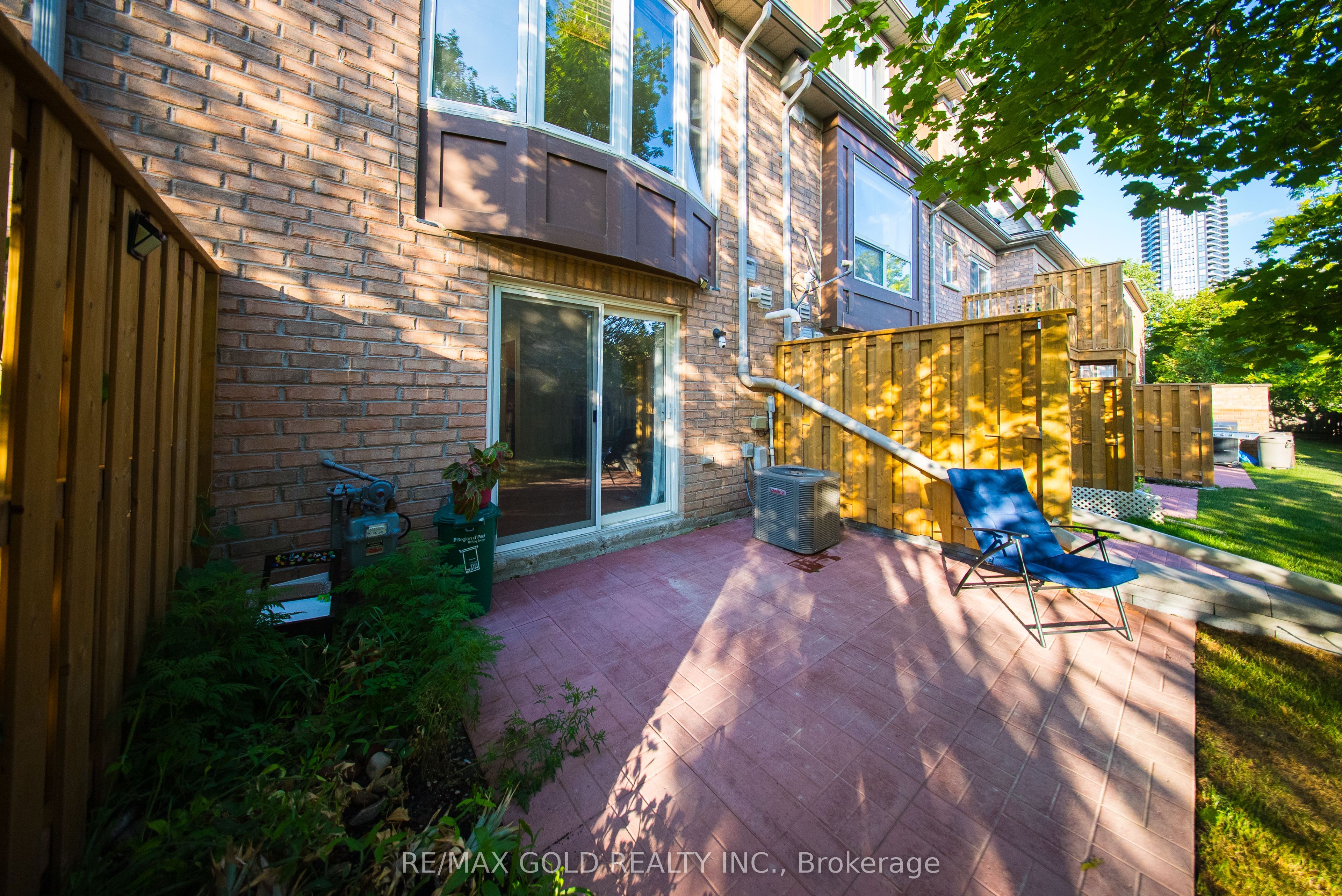 50 Strathaven Drive 58 Property Photo 29