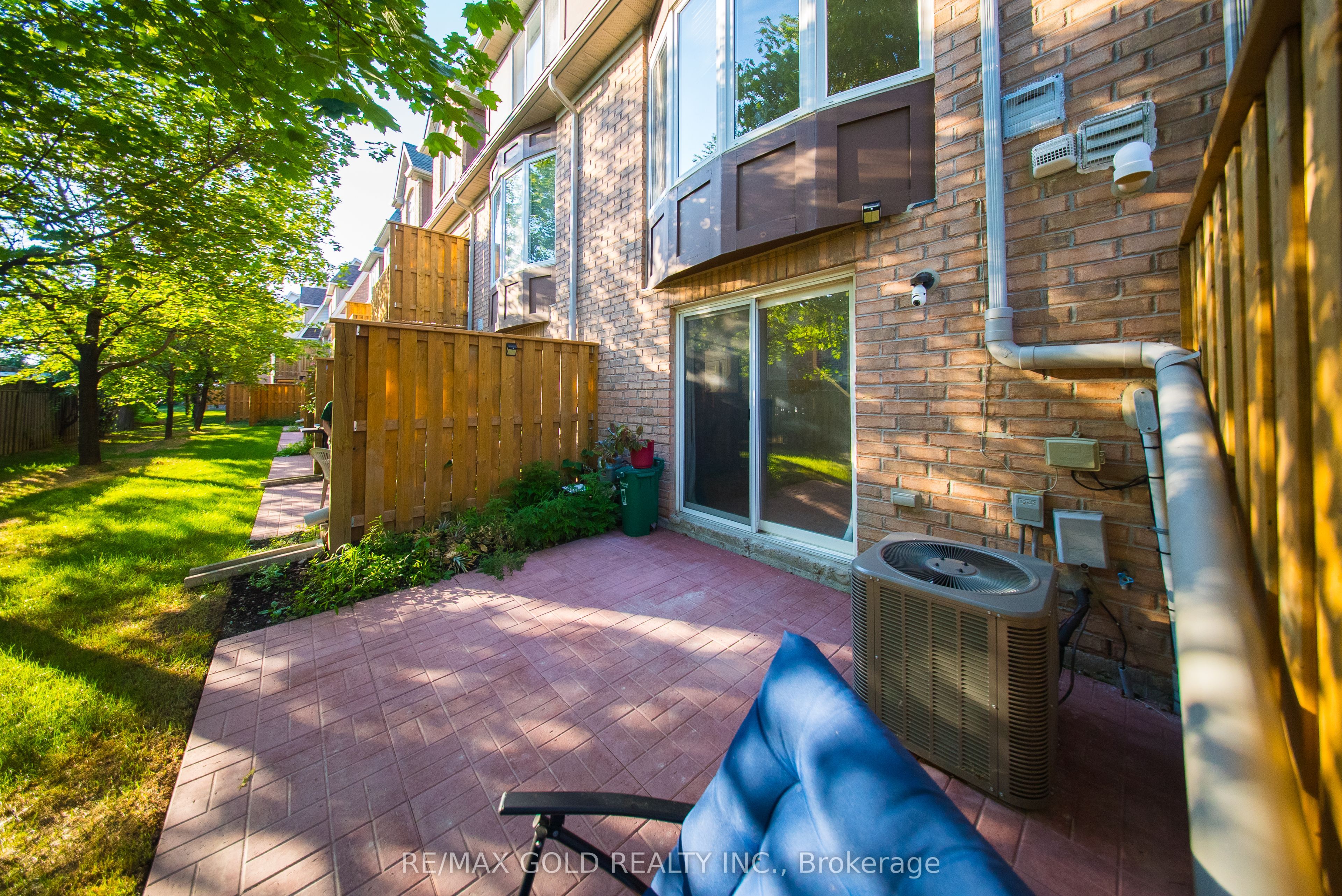50 Strathaven Drive 58 Property Photo 30