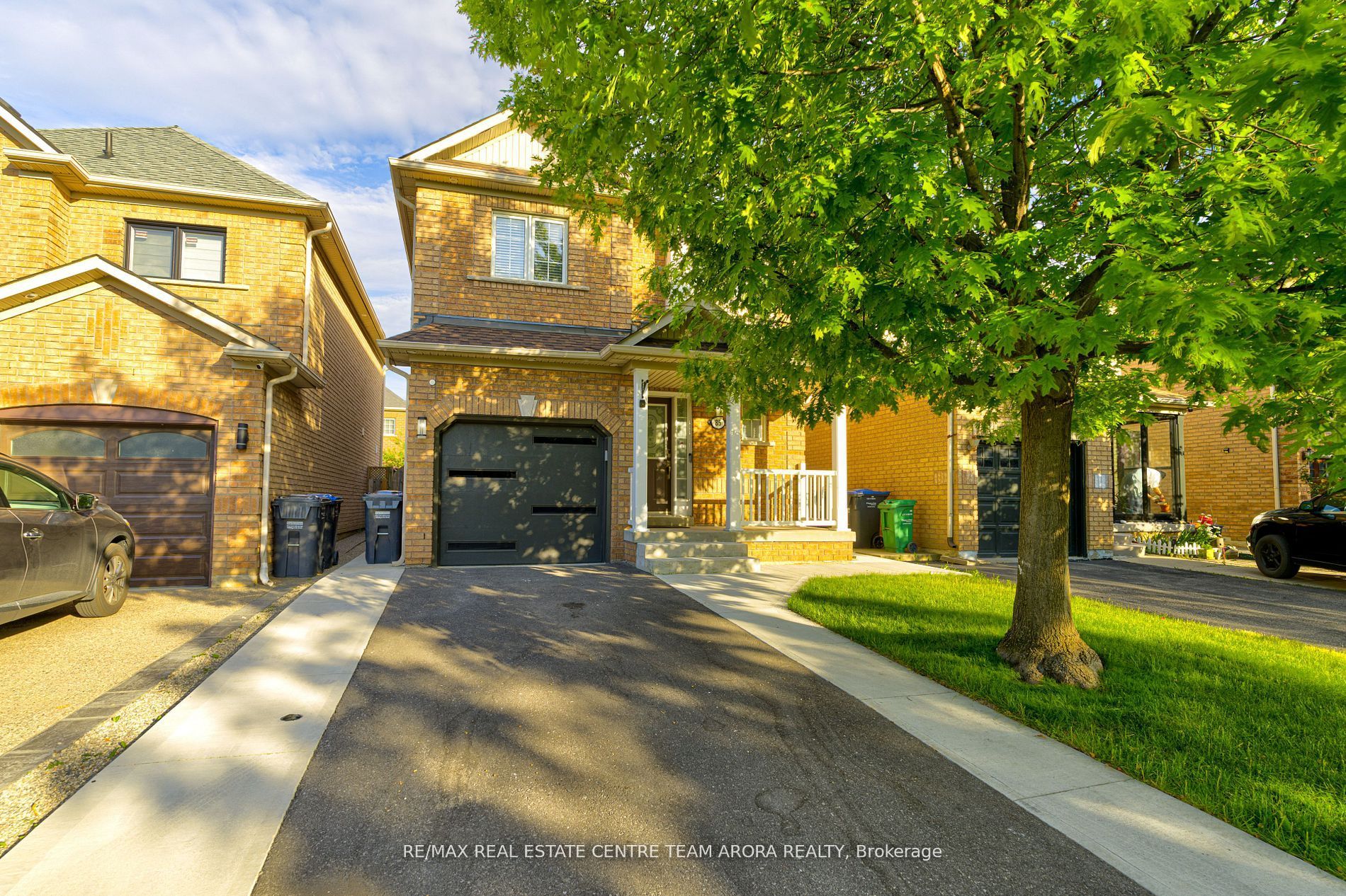 85 Ridgemore Crescent Property Photo 1