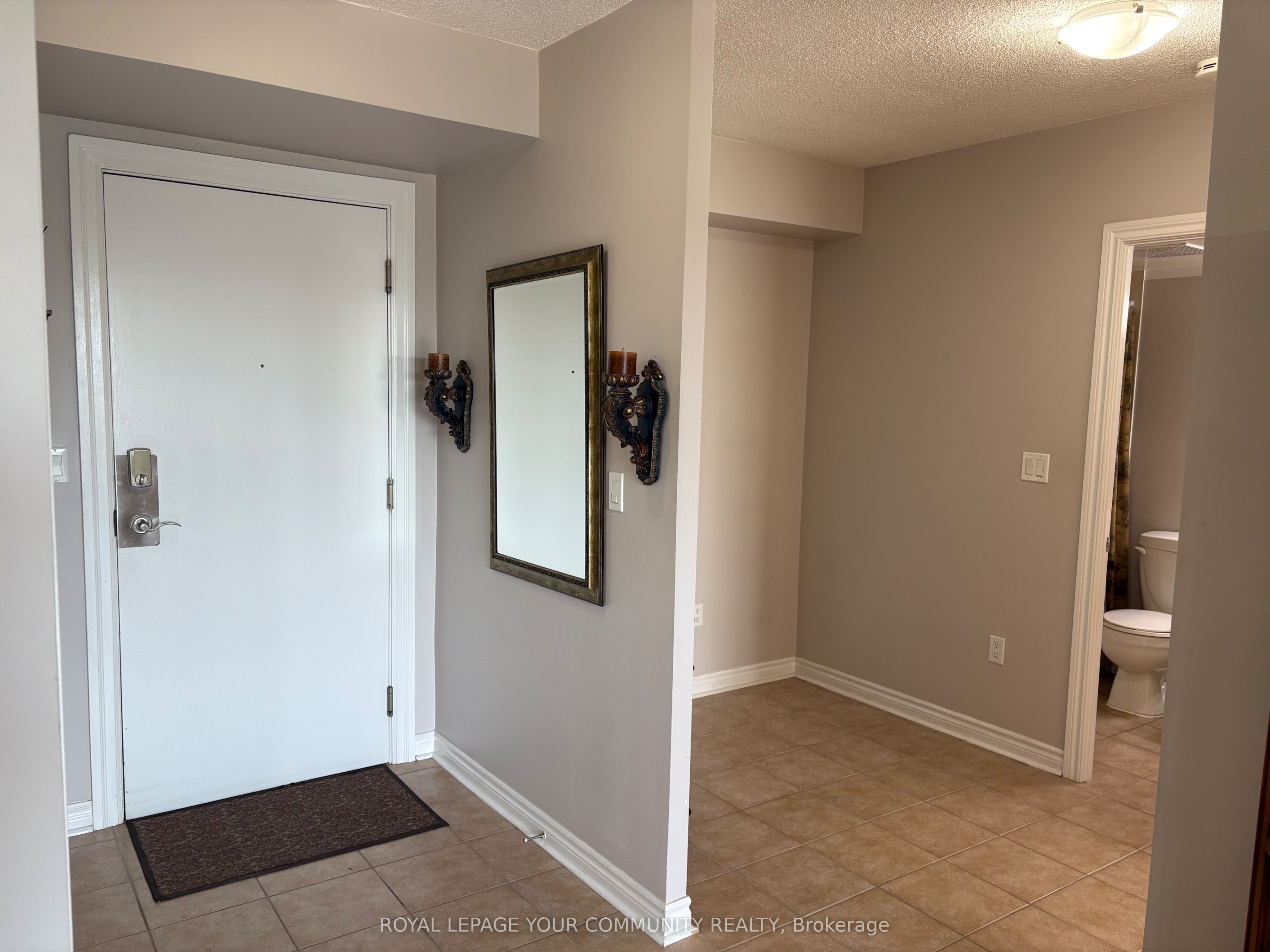 2088 Lawrence Avenue W 908 Property Photo 5