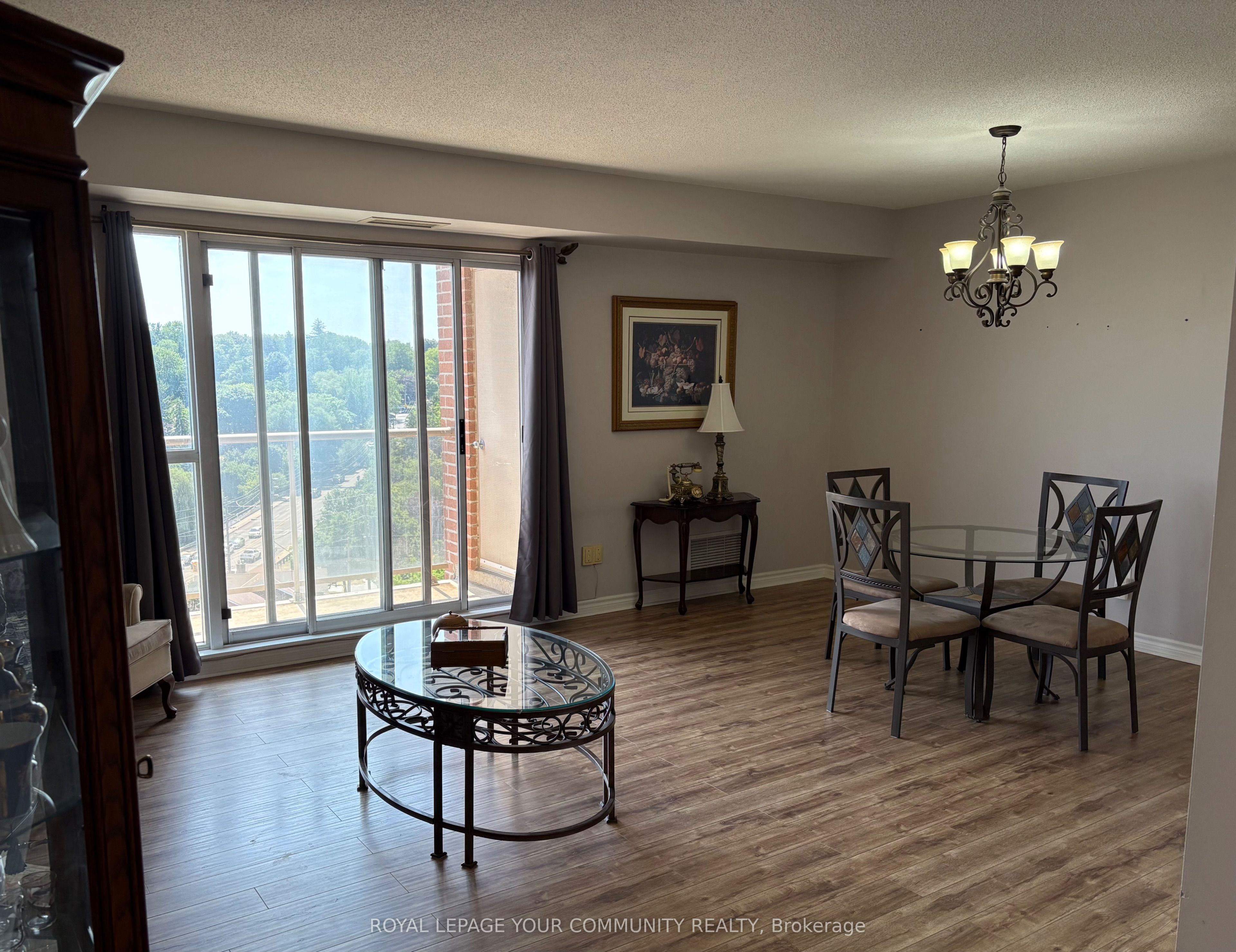 2088 Lawrence Avenue W 908 Property Photo 6