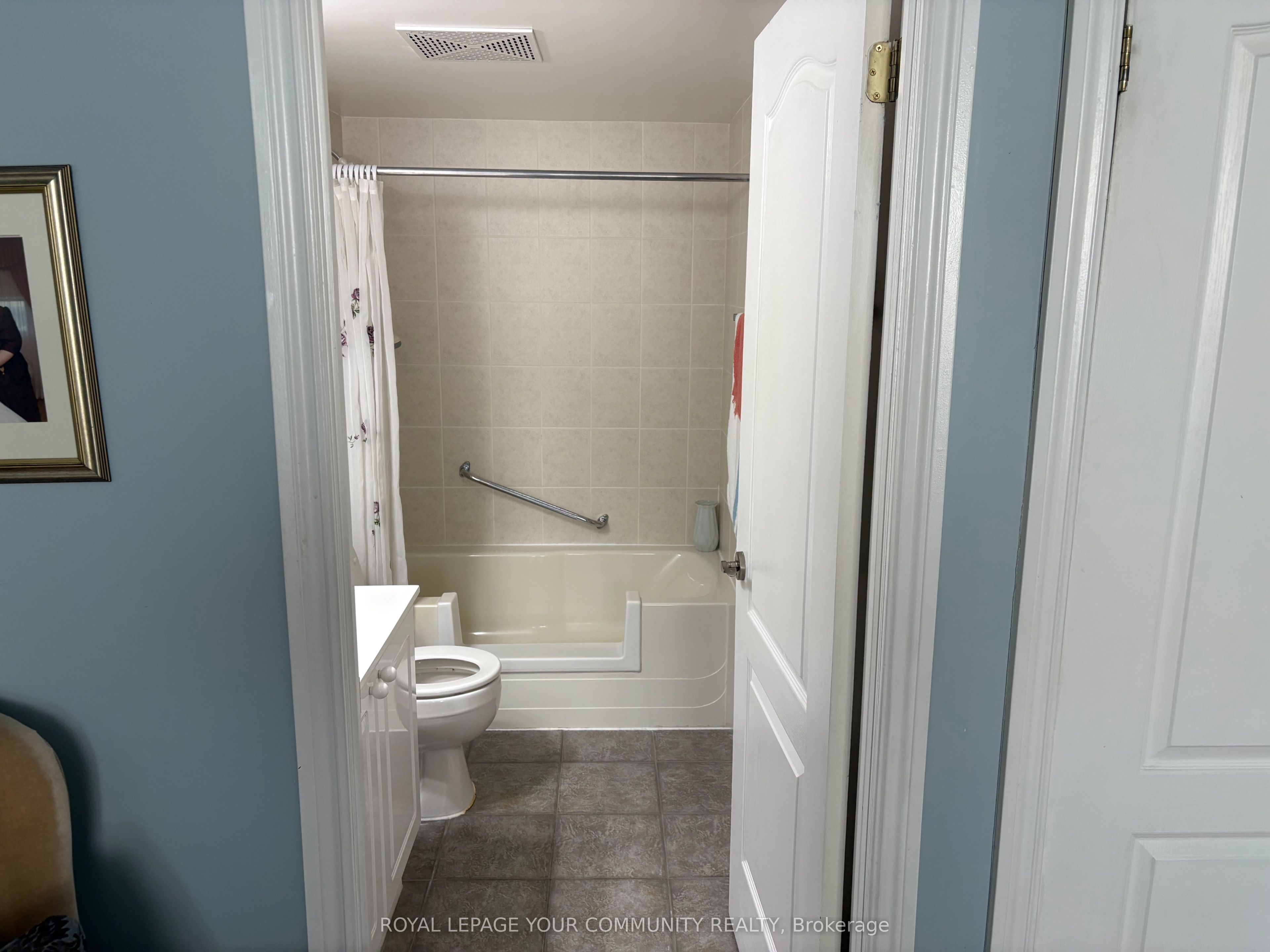 2088 Lawrence Avenue W 908 Property Photo 15