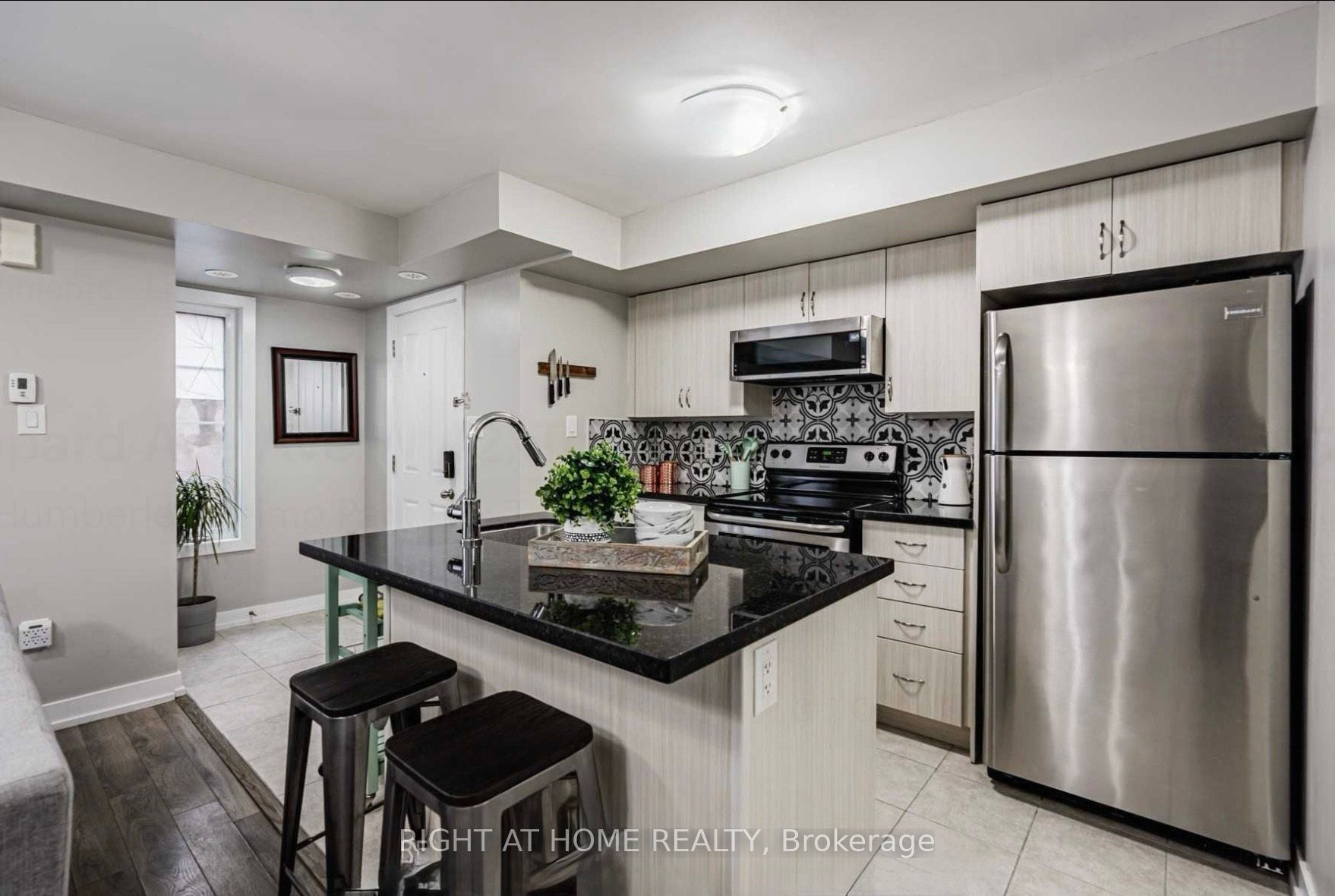 2315 Sheppard Avenue W 42 Property Photo 3