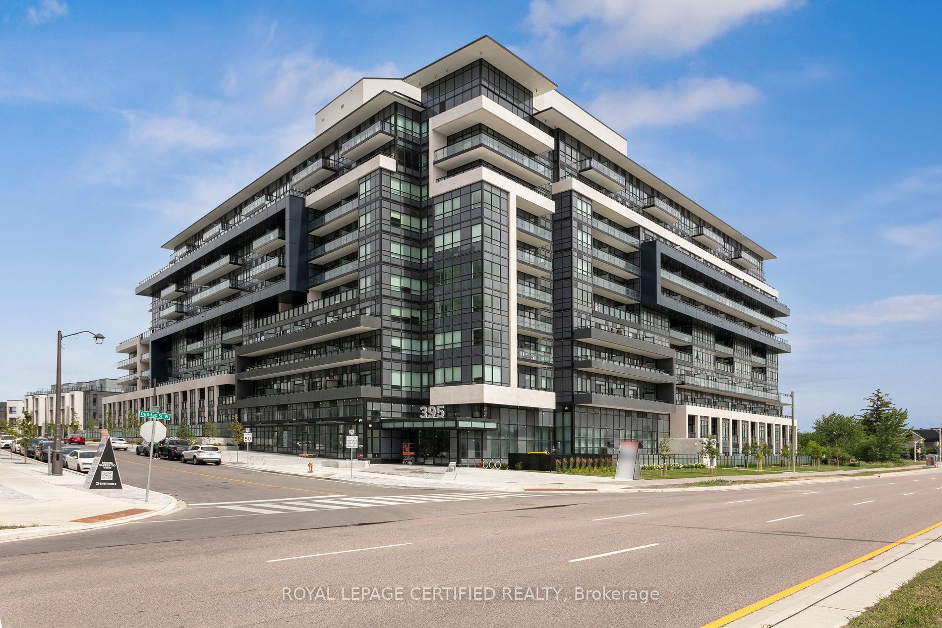 395 Dundas Street W 509 Property Photo 3