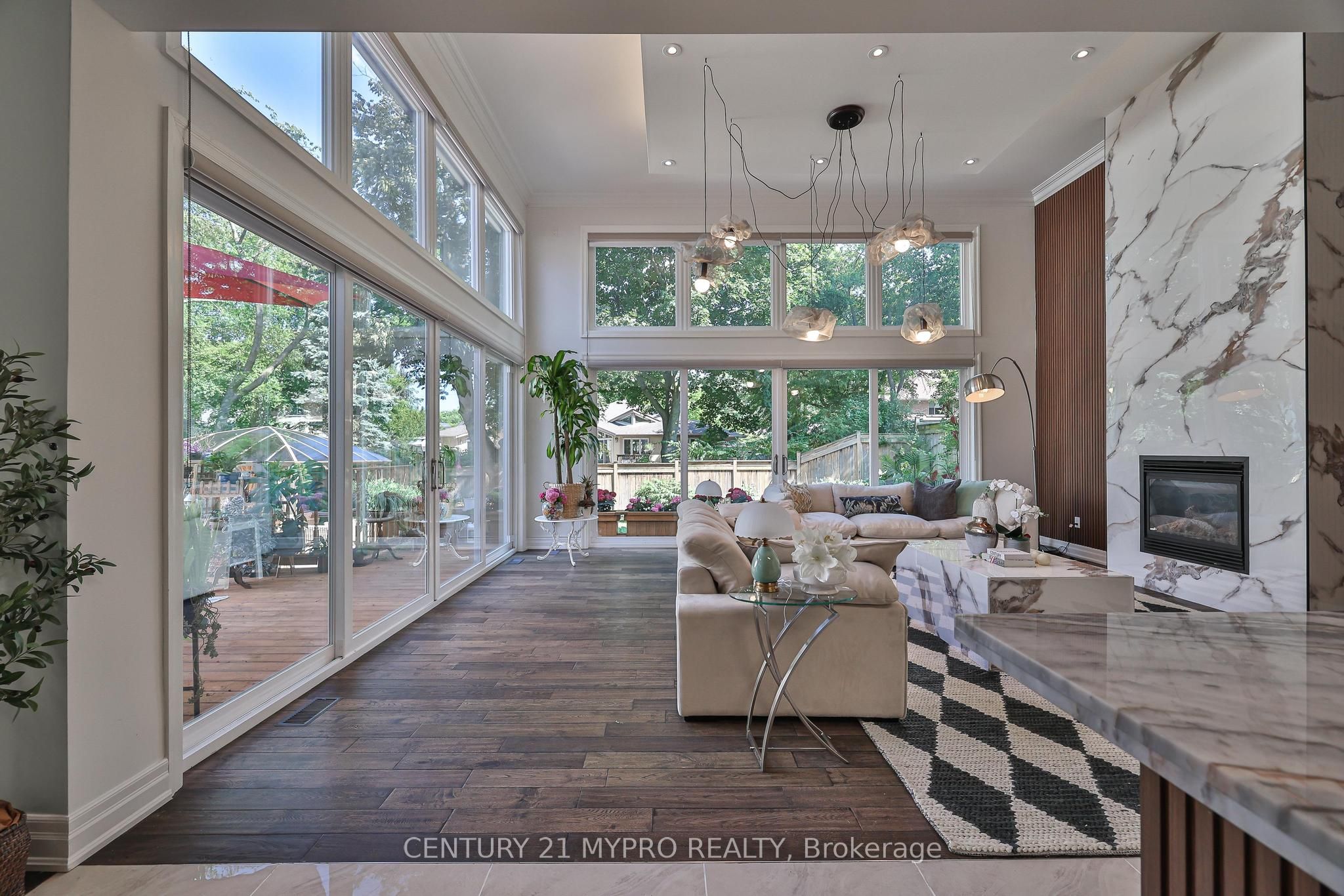 1508 Oakhill Drive Property Photo 15