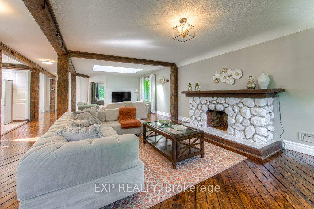 4187 Lakeshore Road Property Photo 12