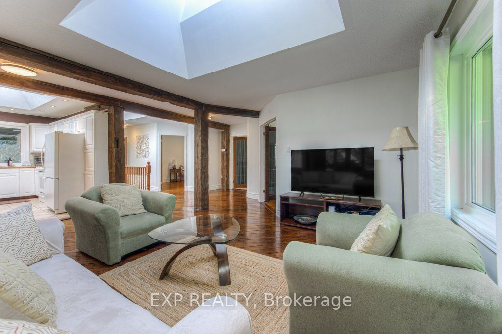 4187 Lakeshore Road Property Photo 18