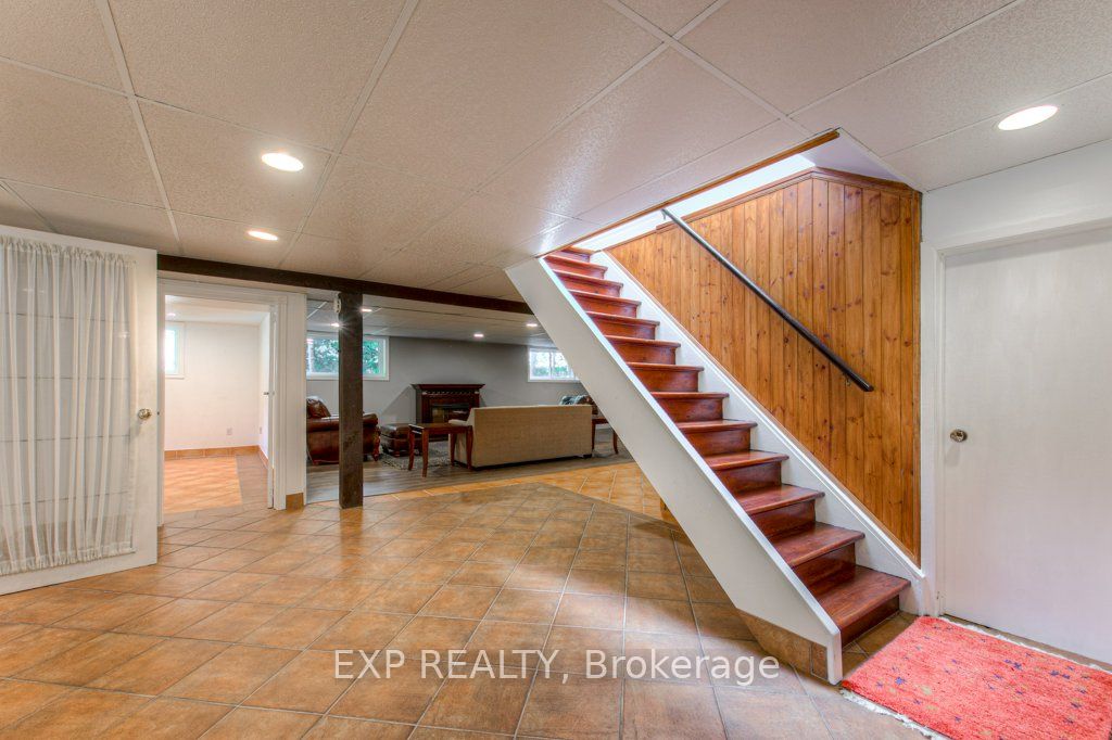 4187 Lakeshore Road Property Photo 30