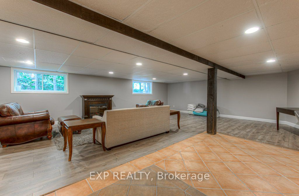 4187 Lakeshore Road Property Photo 31