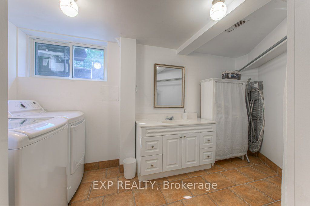 4187 Lakeshore Road Property Photo 34