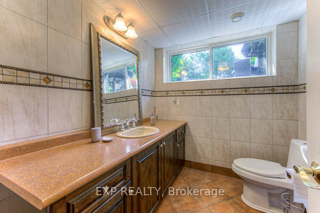 4187 Lakeshore Road Property Photo 35