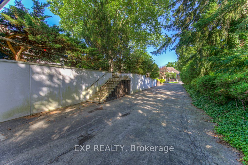 4187 Lakeshore Road Property Photo 39