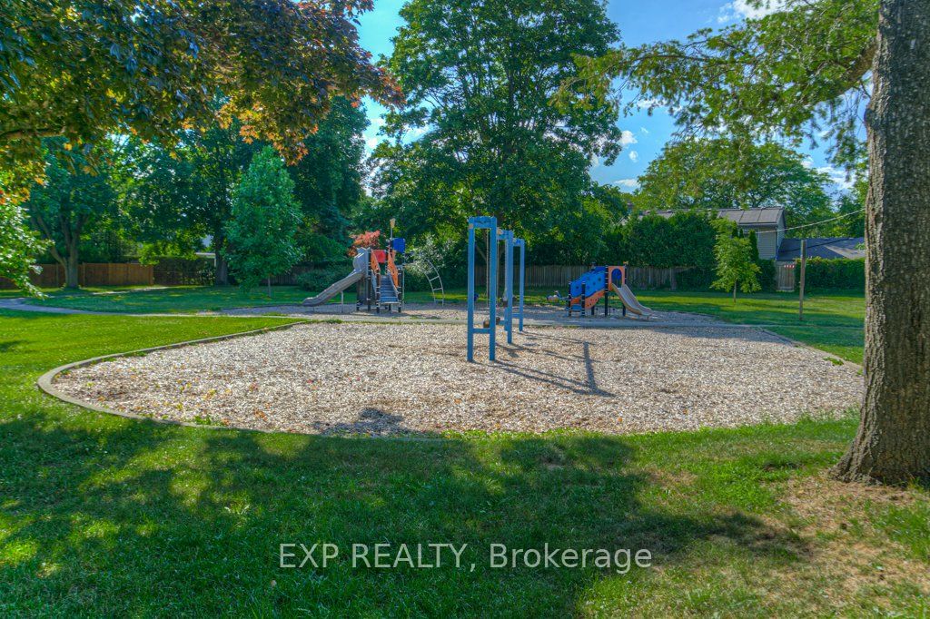 4187 Lakeshore Road Property Photo 43