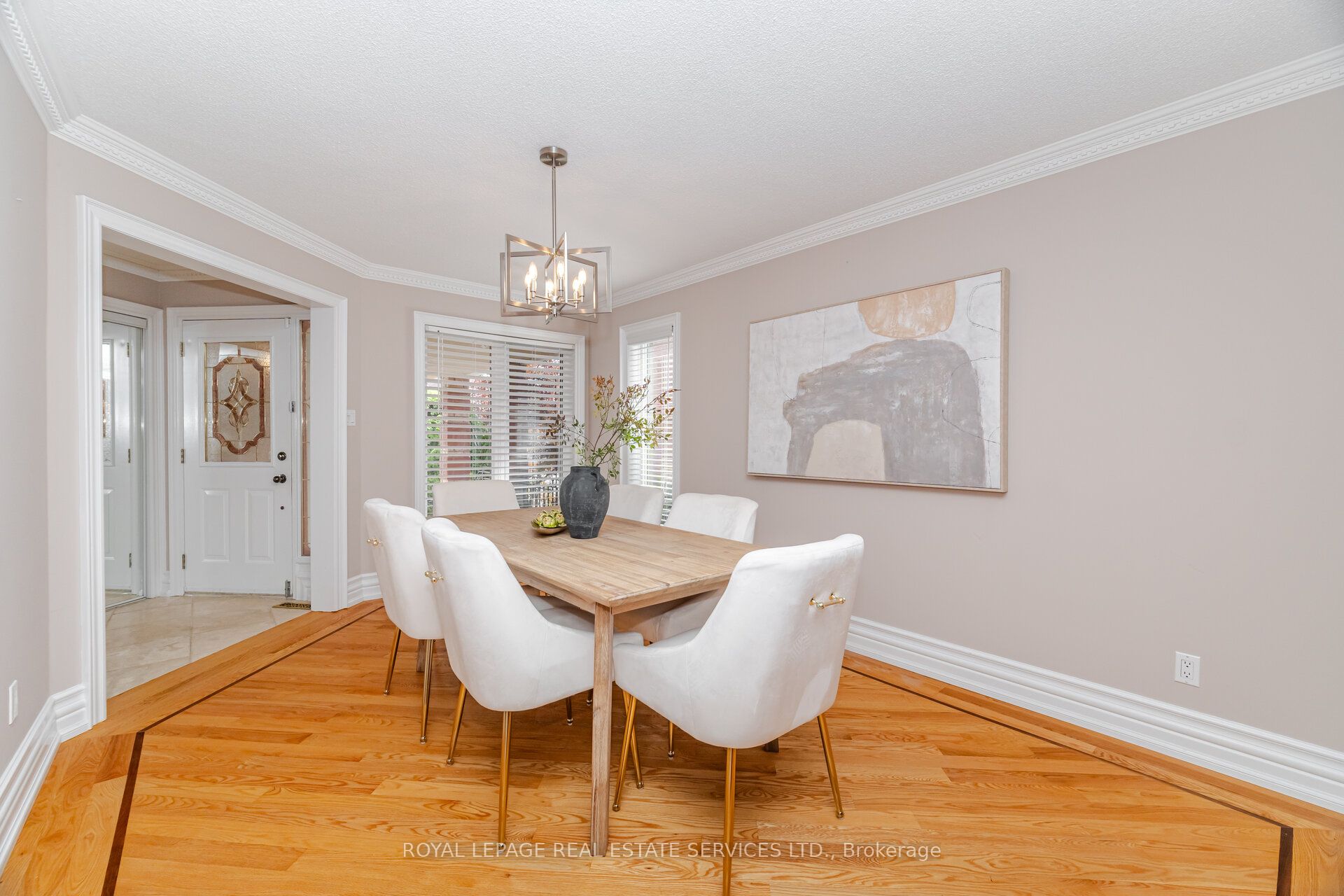 217 Cossack Court Property Photo 4