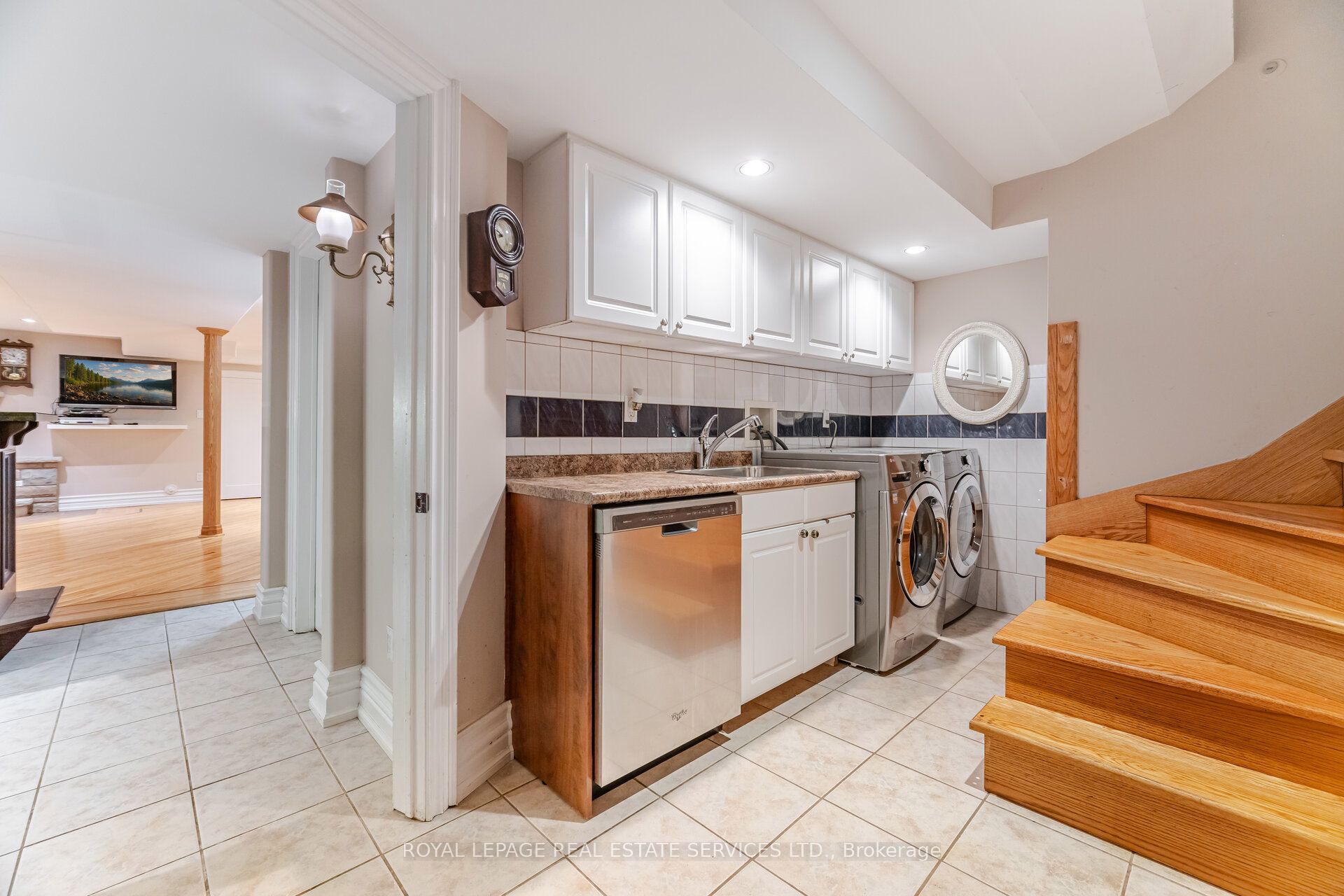217 Cossack Court Property Photo 36