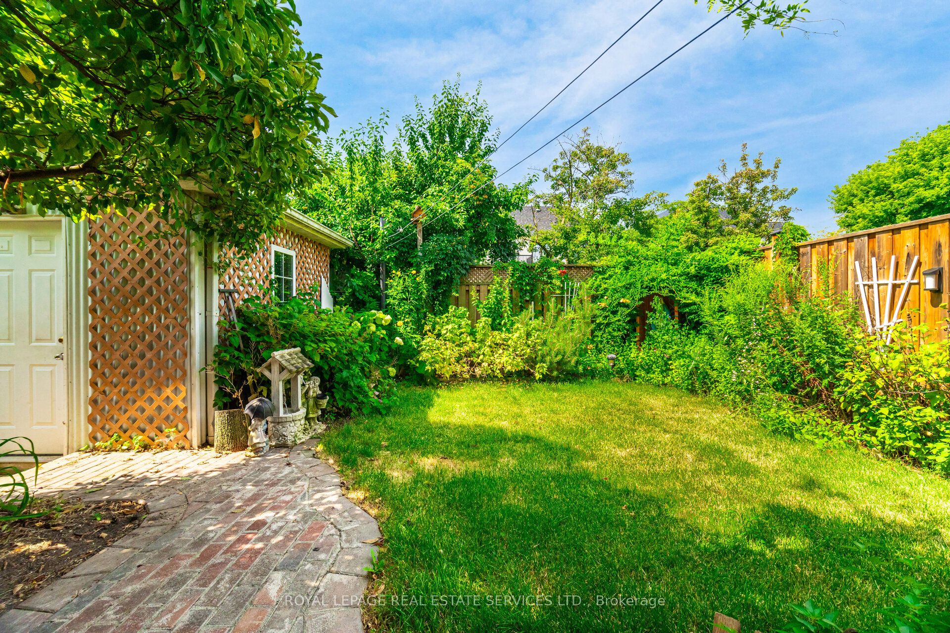 217 Cossack Court Property Photo 40