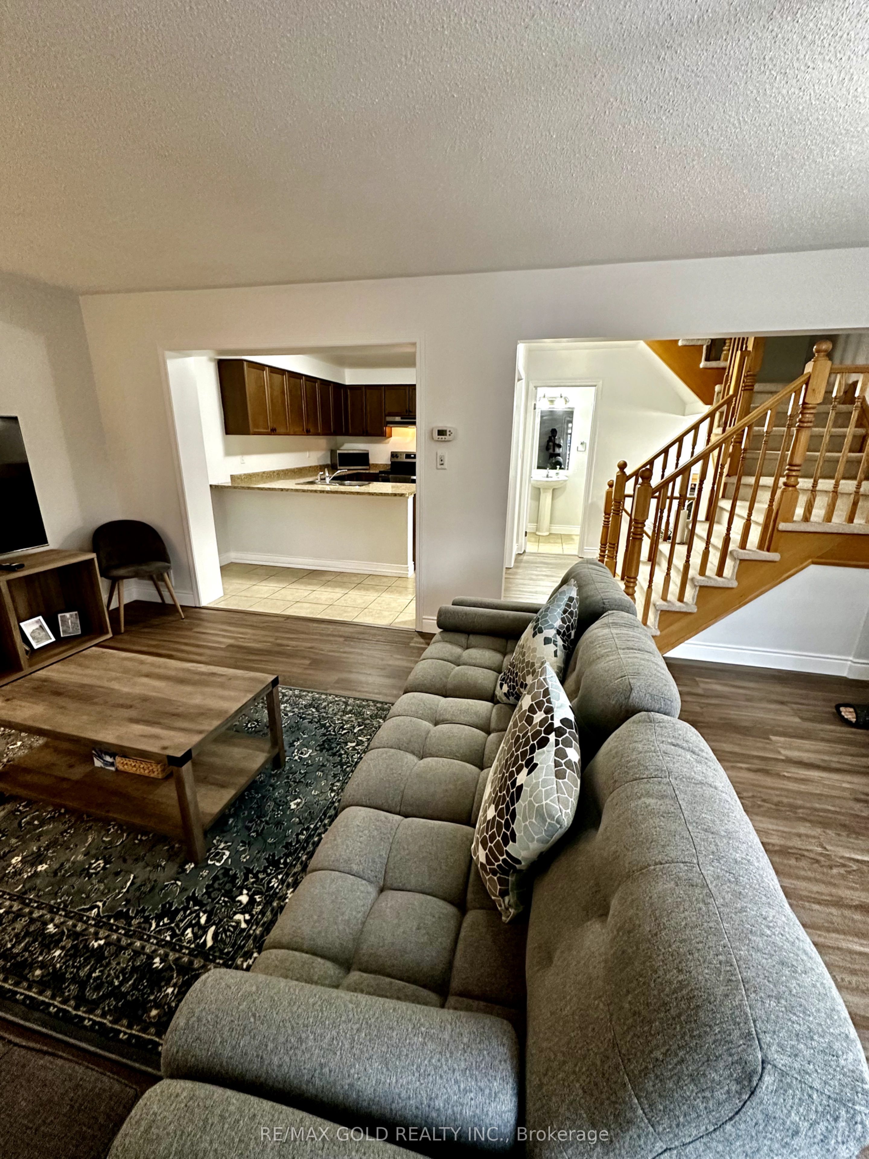 812 Fowles Court Property Photo 7