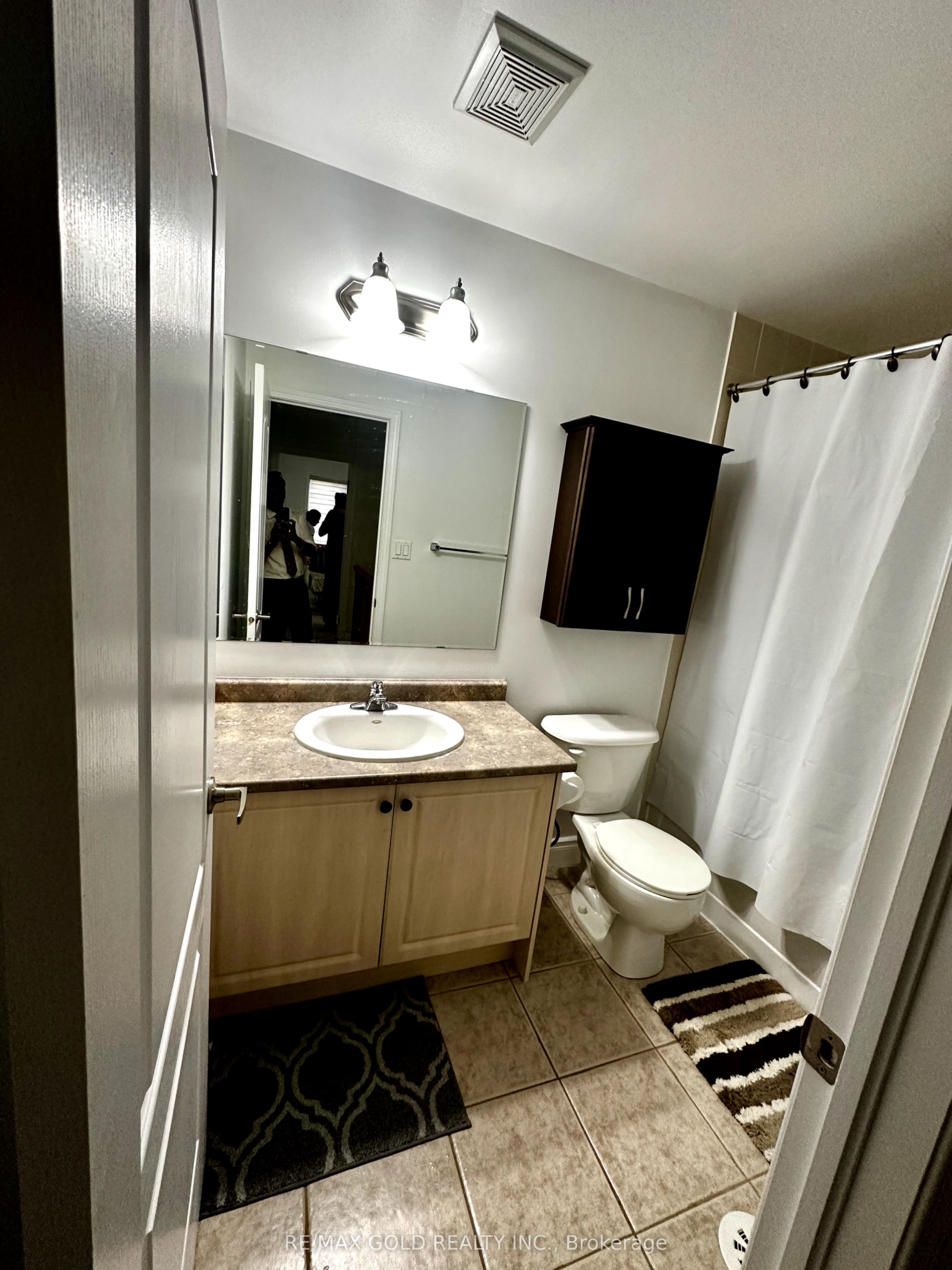 812 Fowles Court Property Photo 15