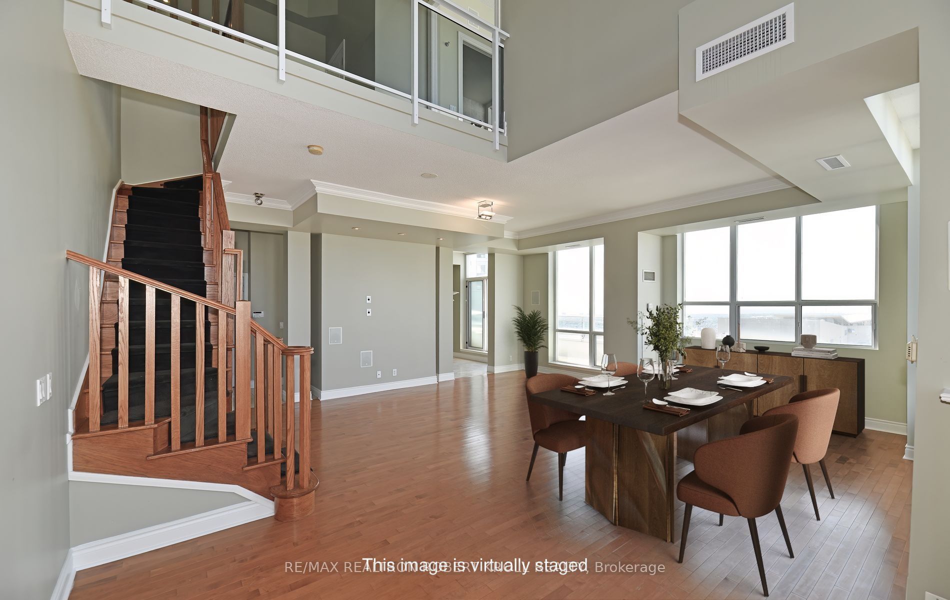 3939 Duke Of York Boulevard Ph 7 Property Photo 9