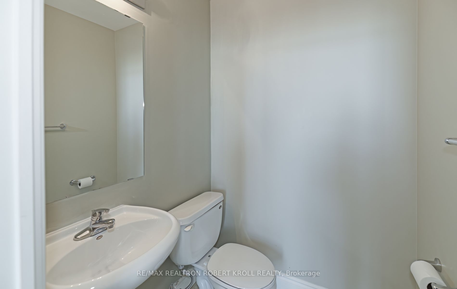 3939 Duke Of York Boulevard Ph 7 Property Photo 18