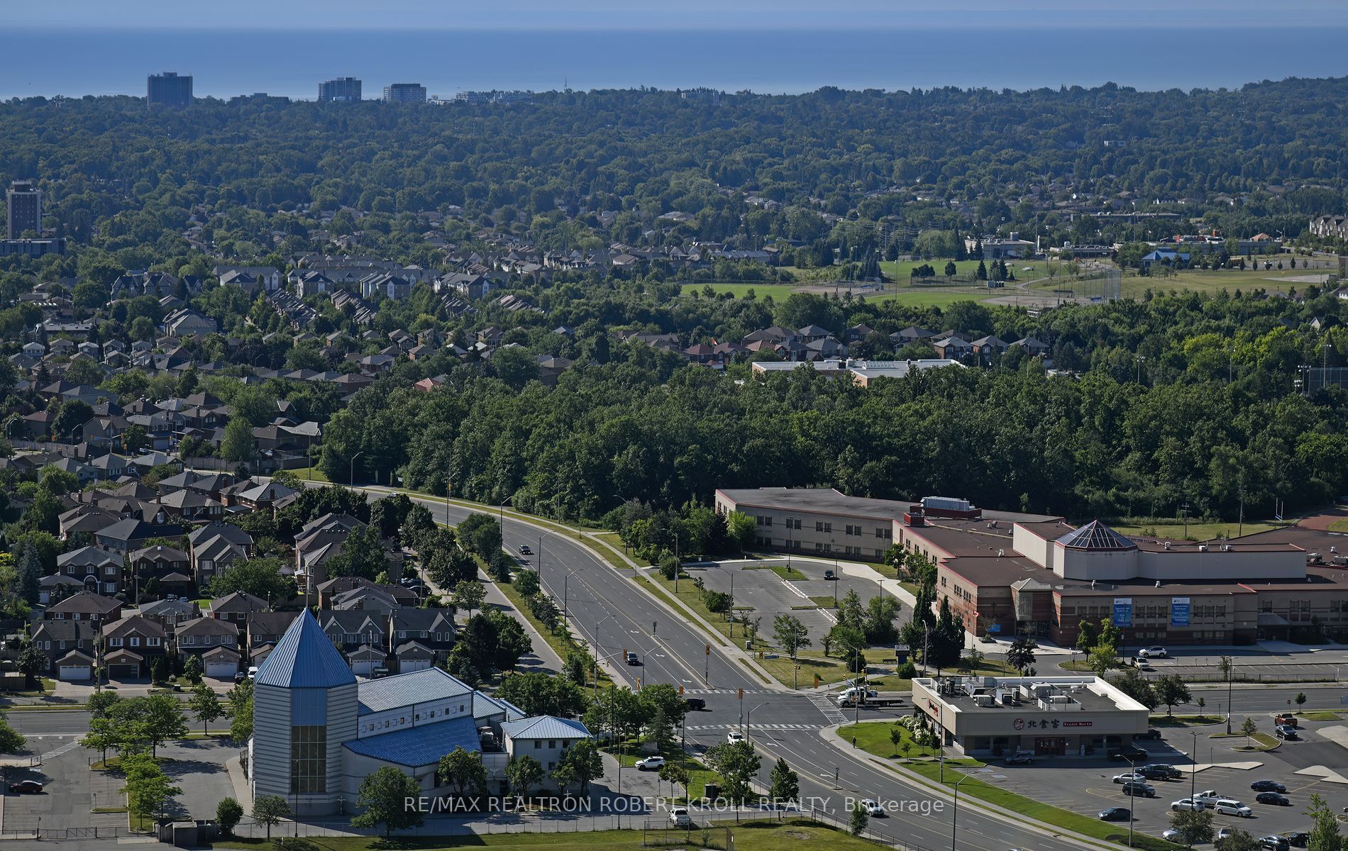3939 Duke Of York Boulevard Ph 7 Property Photo 29