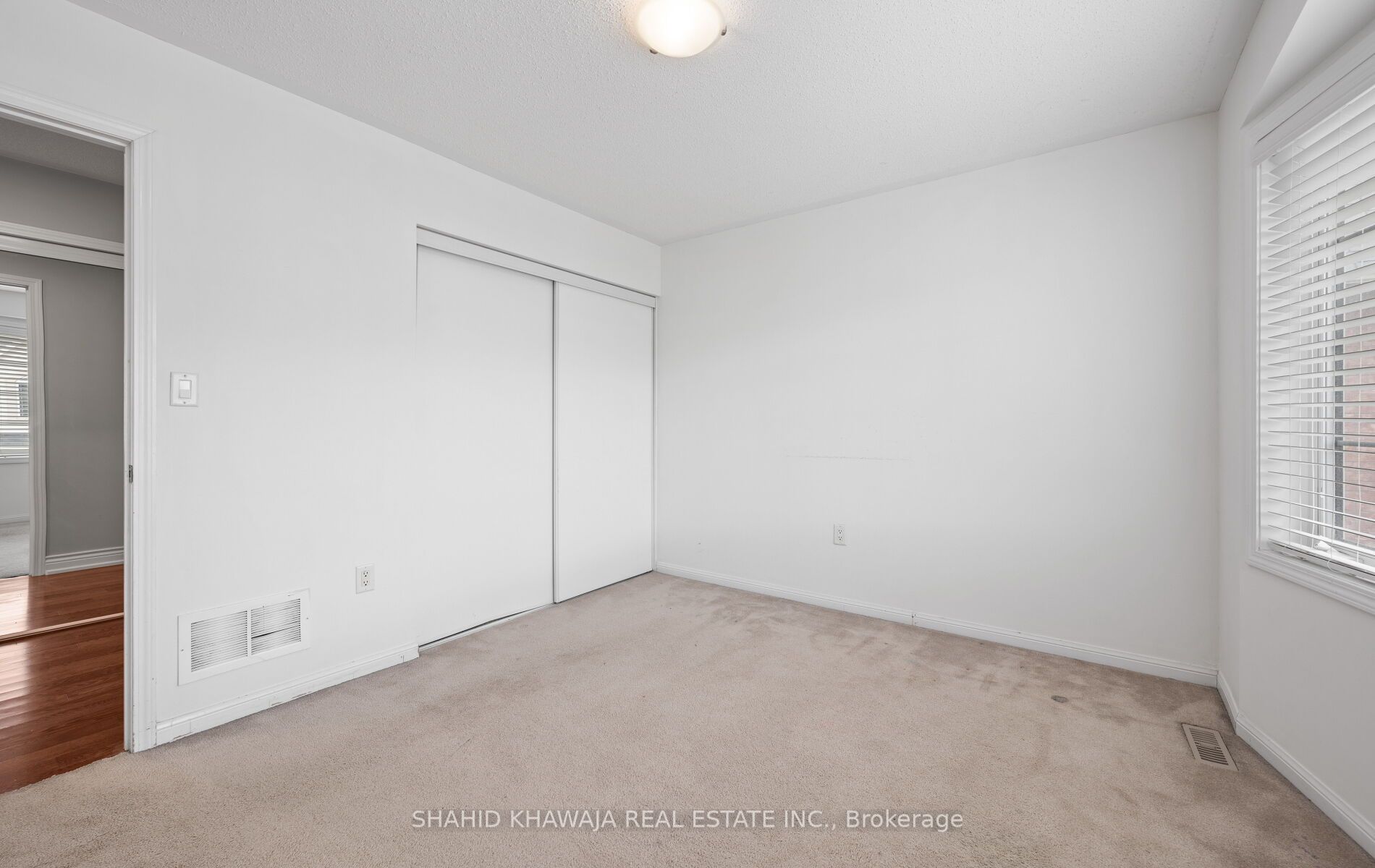 566 Hood Terrace Property Photo 29