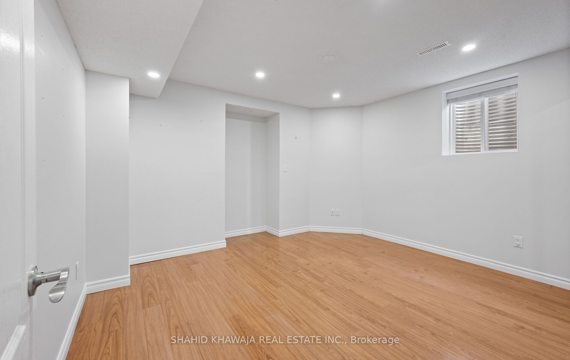 566 Hood Terrace Property Photo 39