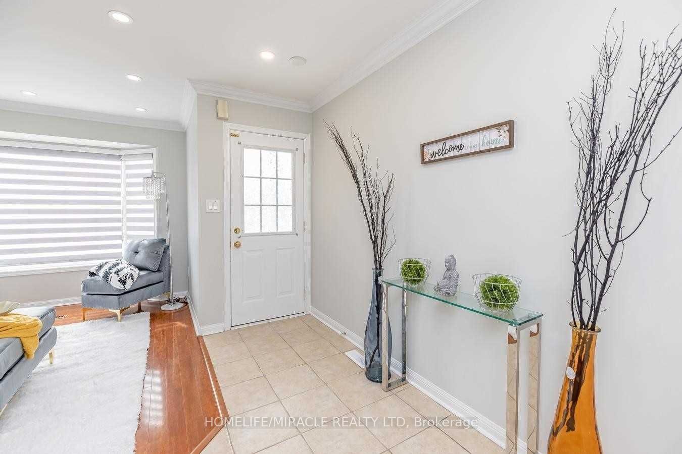 823 Shepherd Place Property Photo 3