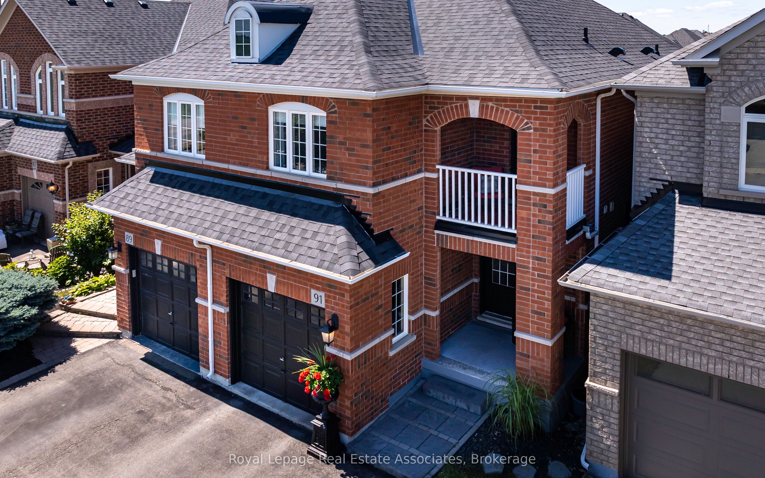91 Snowberry Crescent Property Photo 1