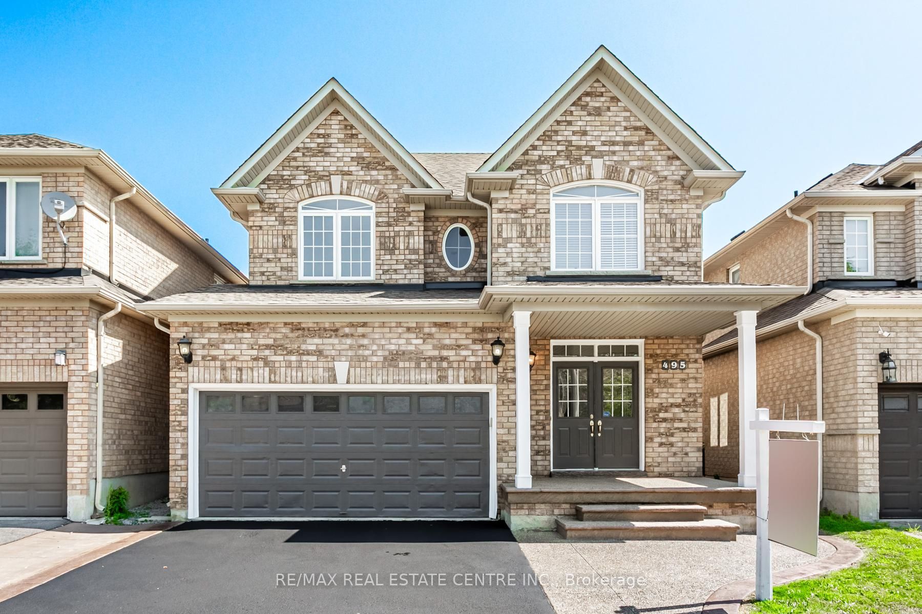 495 Willmott Crescent Property Photo 1