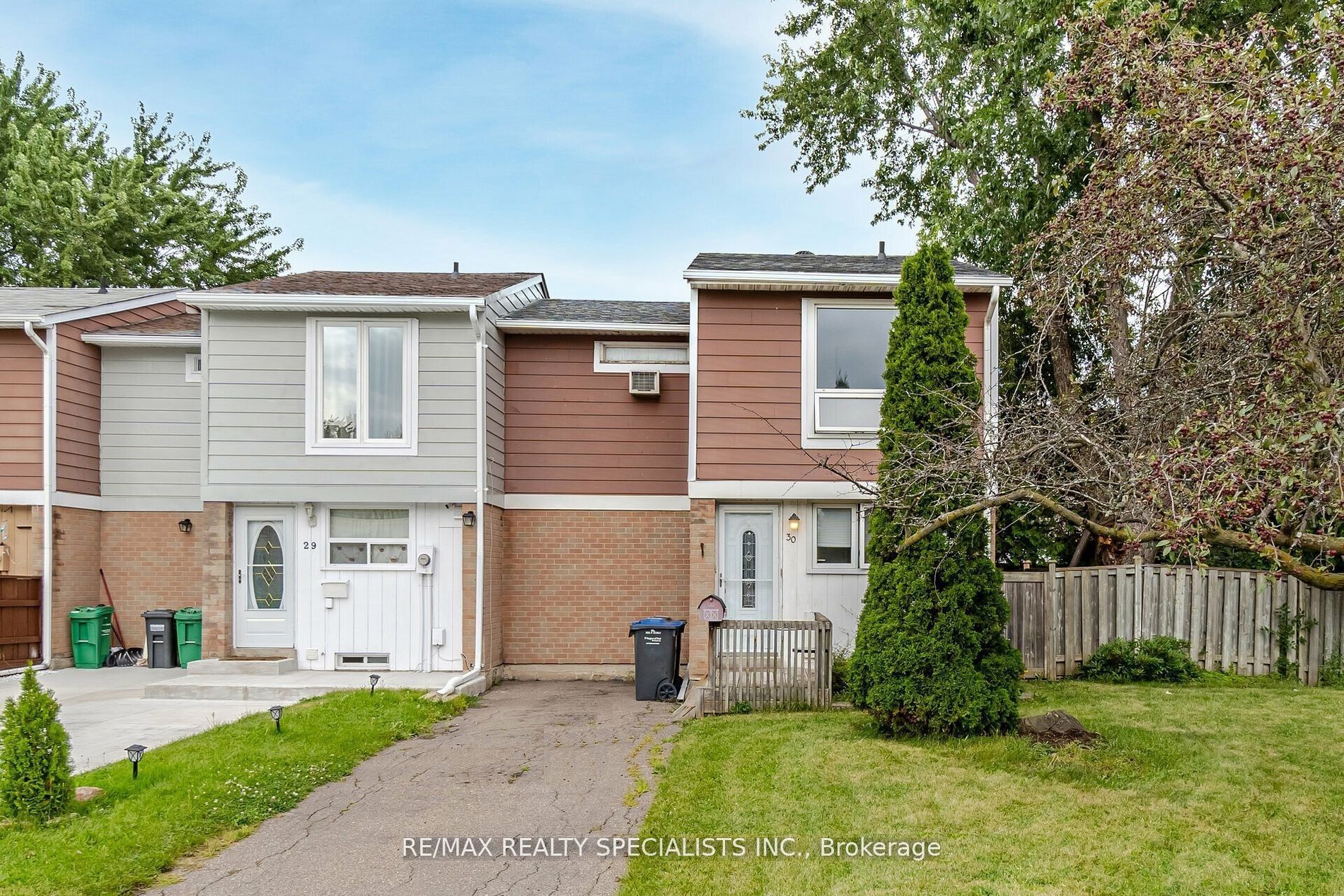 30 Hardcastle Court Property Photo 1