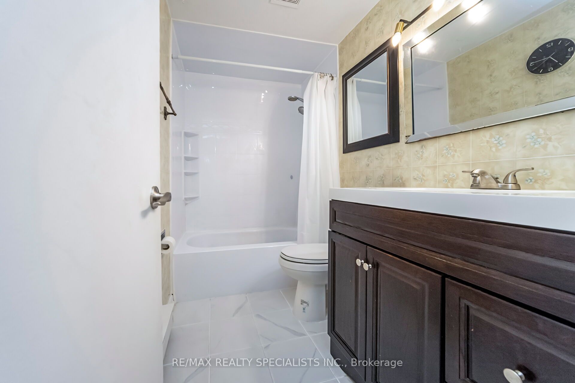 30 Hardcastle Court Property Photo 26