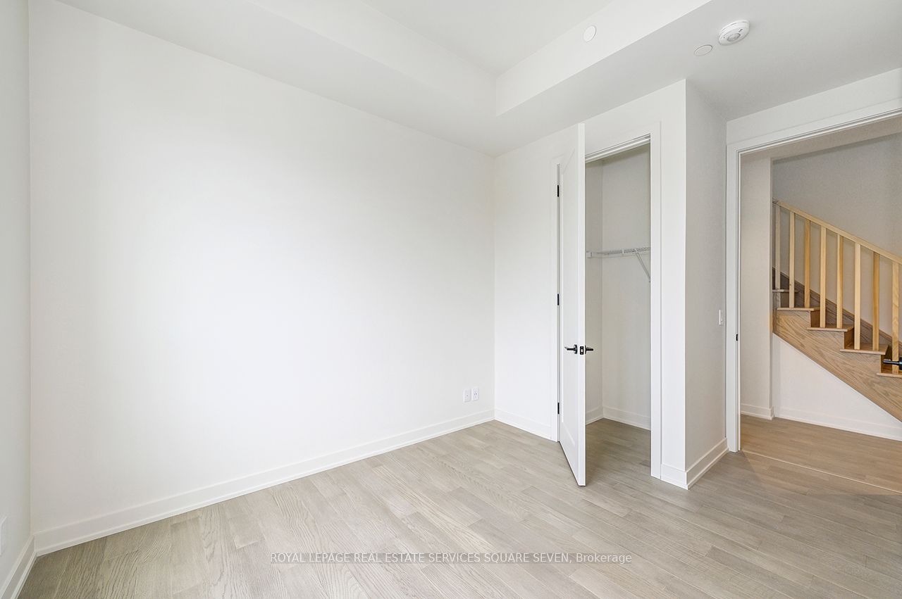 123 Maurice Drive 412 Property Photo 15