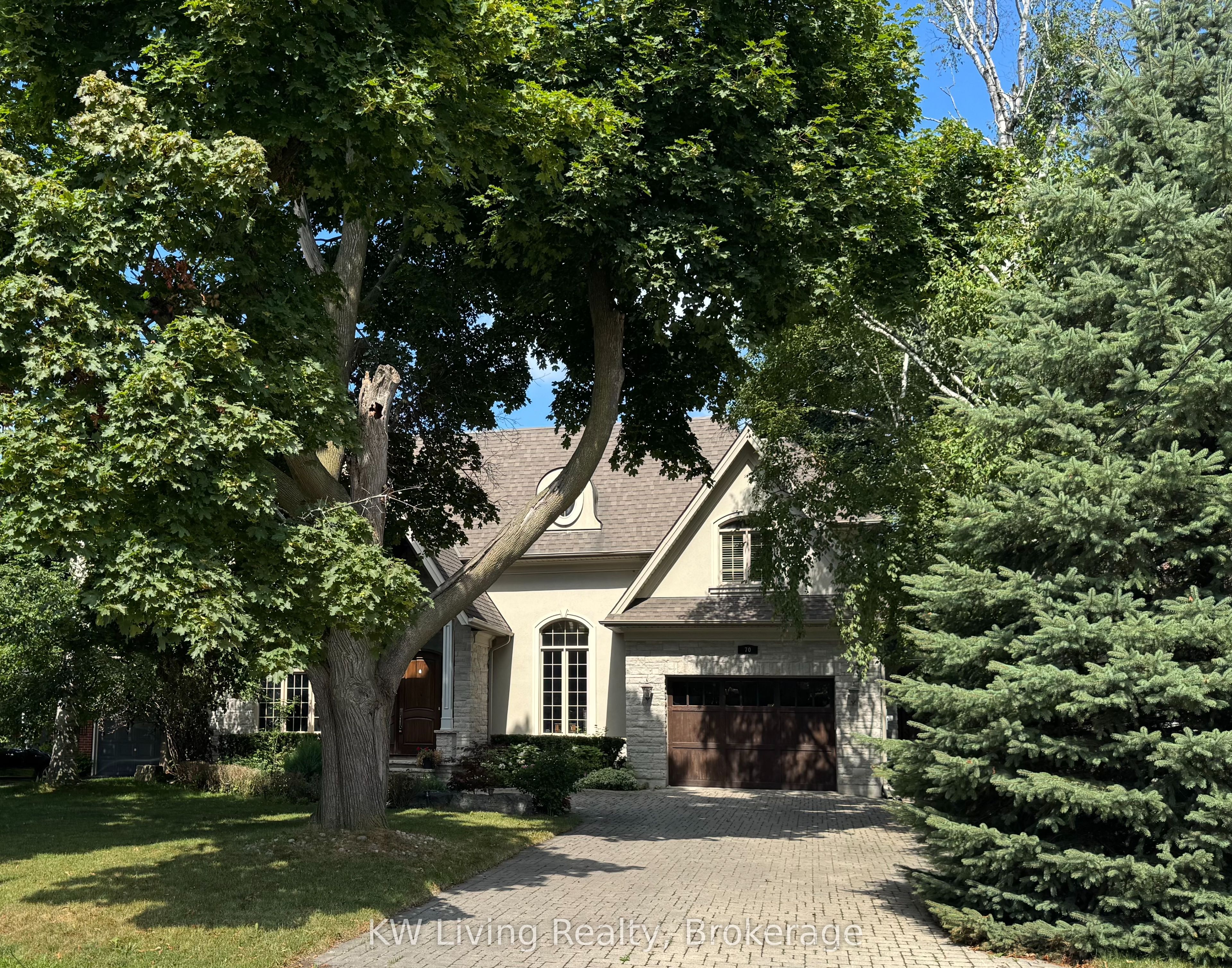 70 Hartfield Road Property Photo