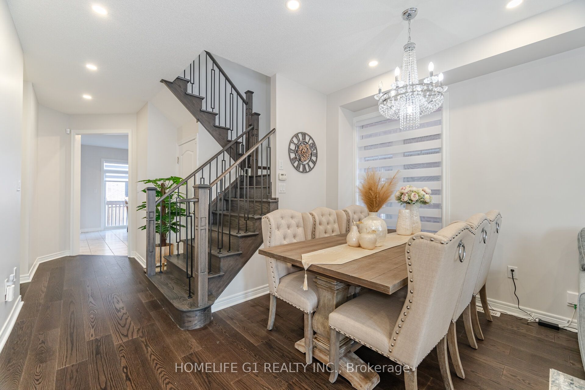 82 Truro Circle Property Photo 6