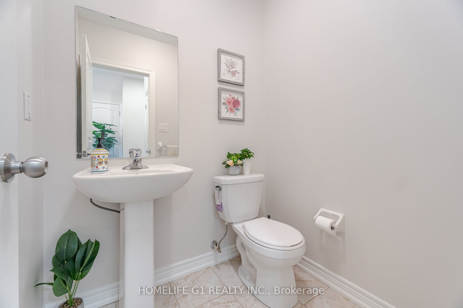 82 Truro Circle Property Photo 14