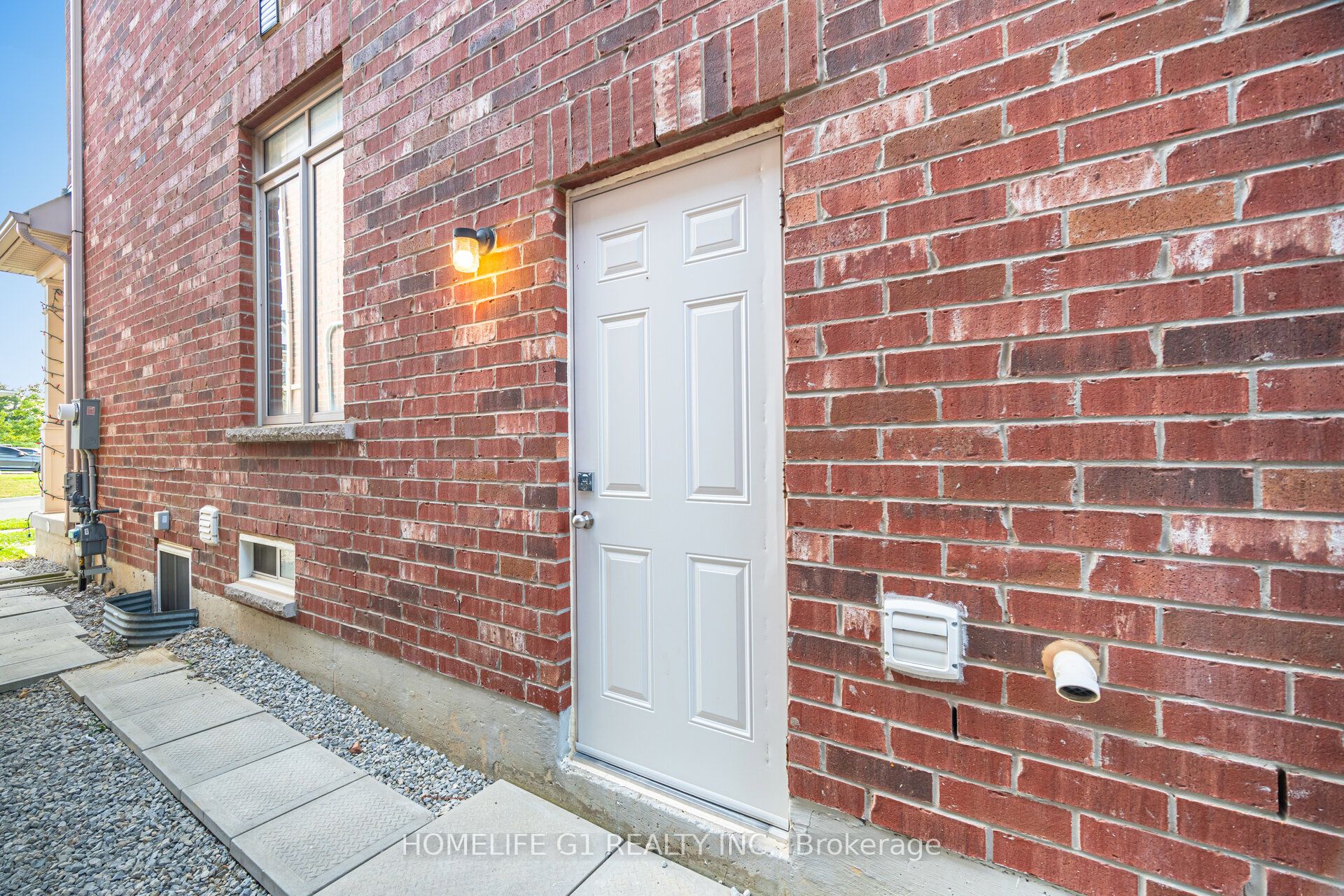 82 Truro Circle Property Photo 32