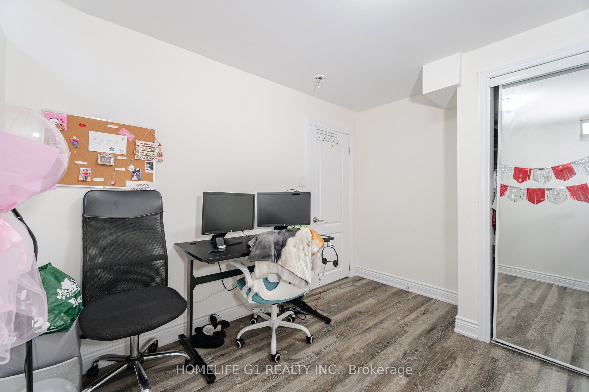 82 Truro Circle Property Photo 38