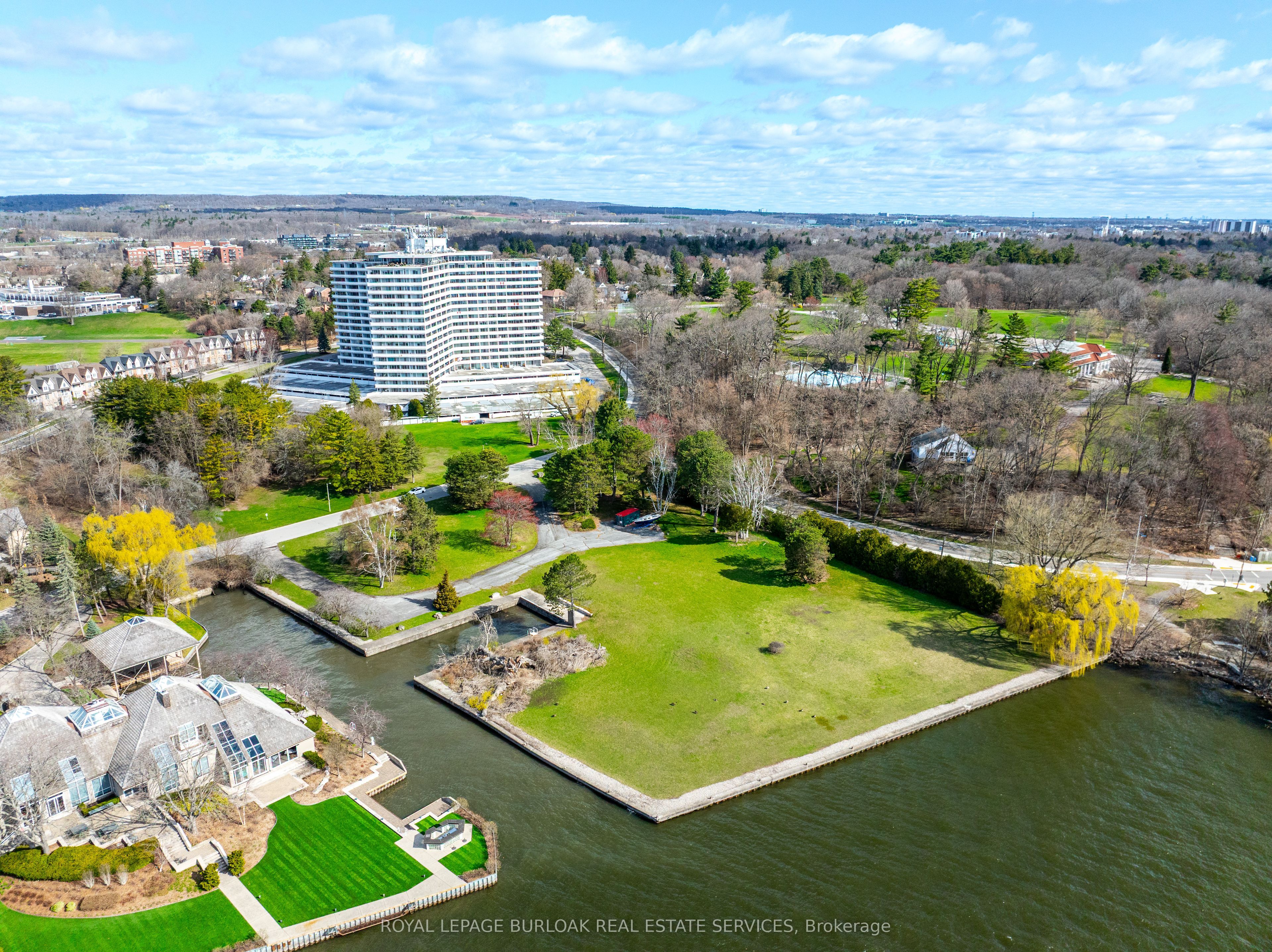 800 Lasalle Park Road Property Photo 15