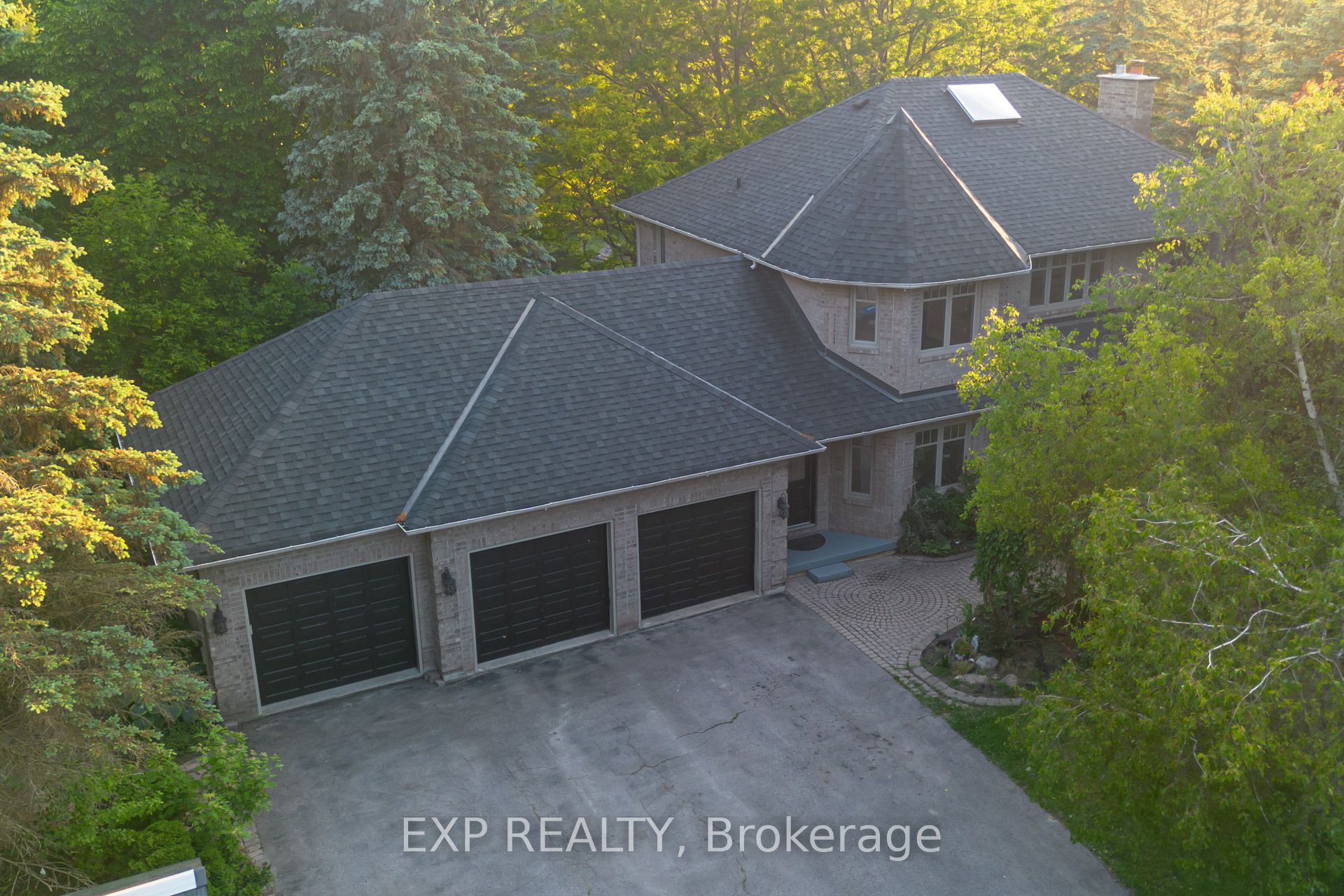 8 Humber Trl Property Photo