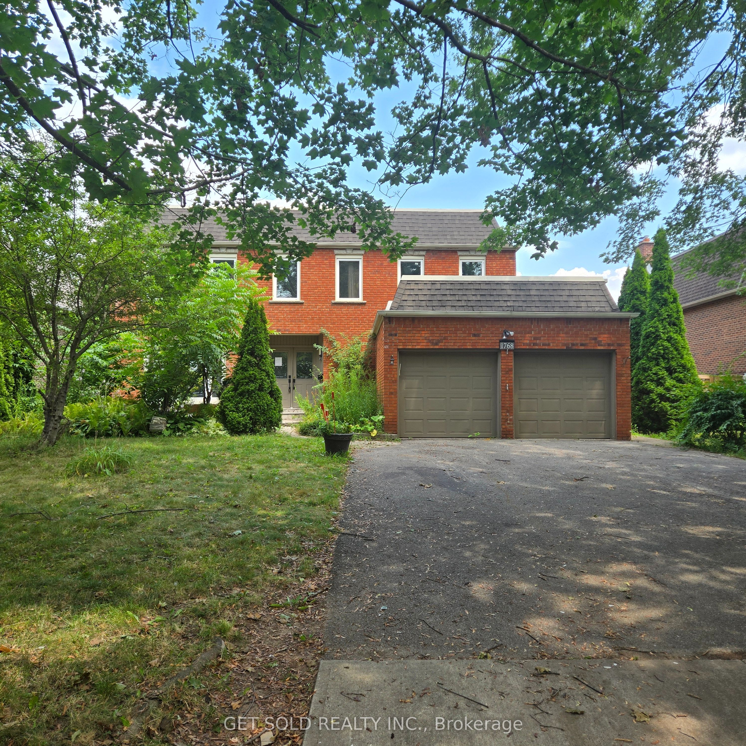1768 Sherwood Forrest Cir Property Photo 1