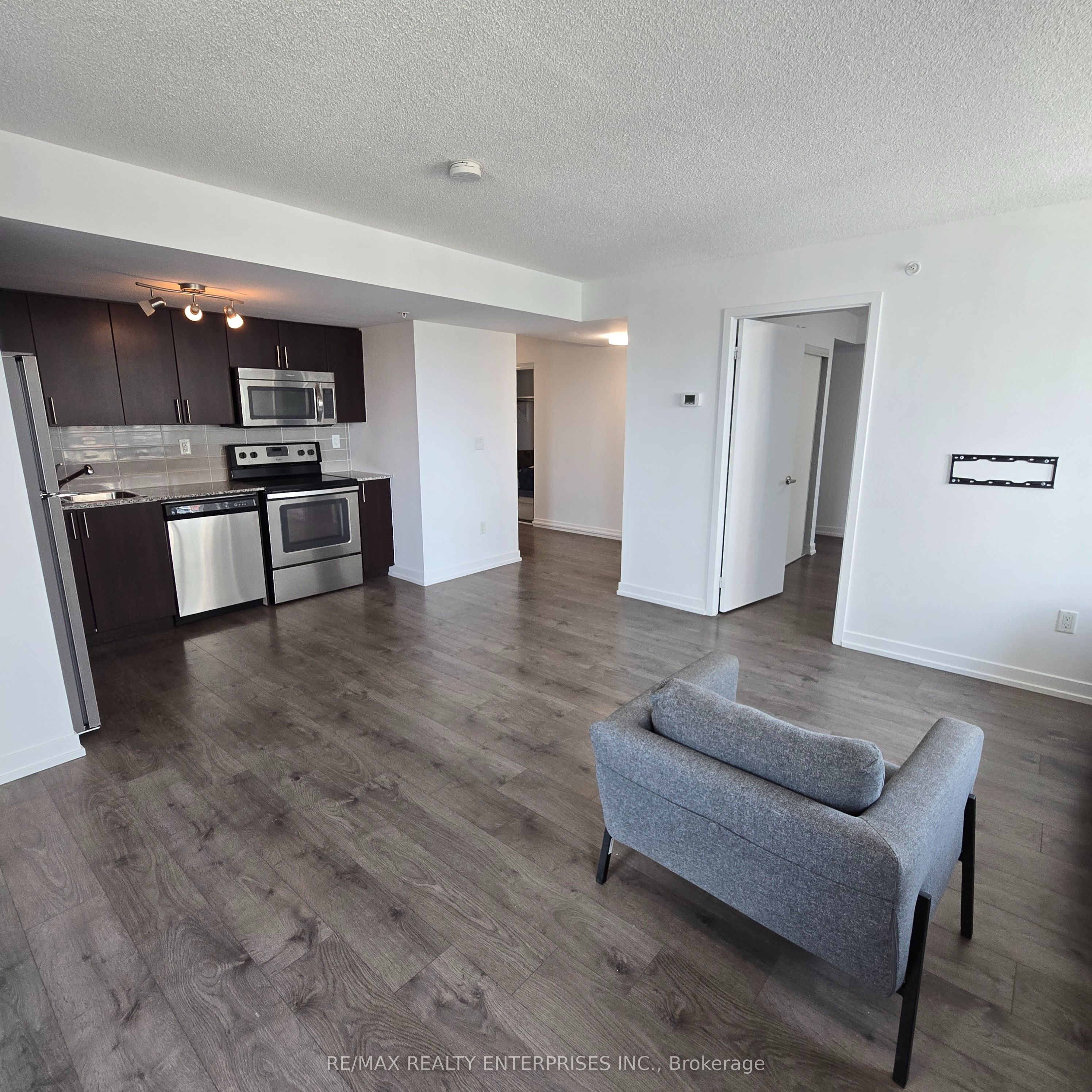 1410 Dupont Street 2201 Property Photo 4