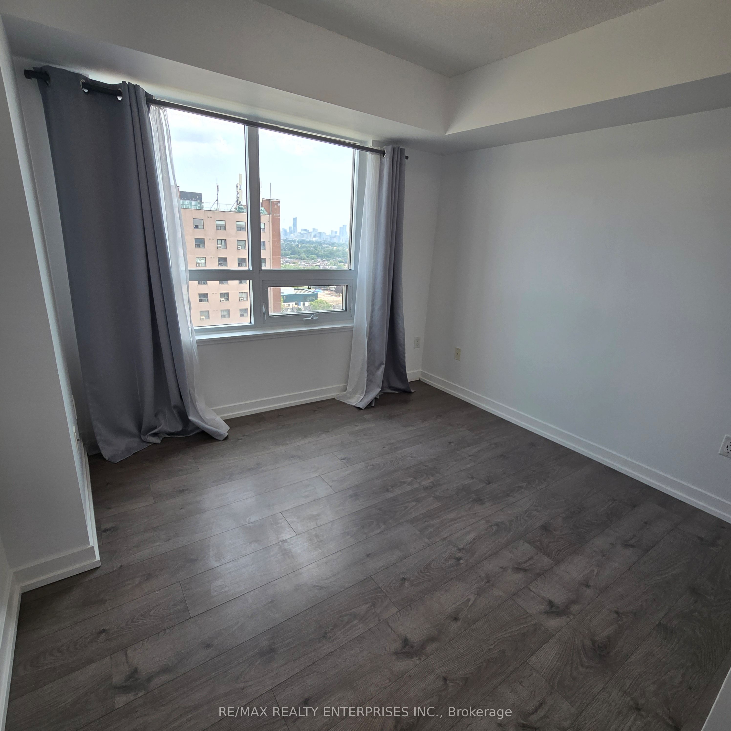 1410 Dupont Street 2201 Property Photo 10