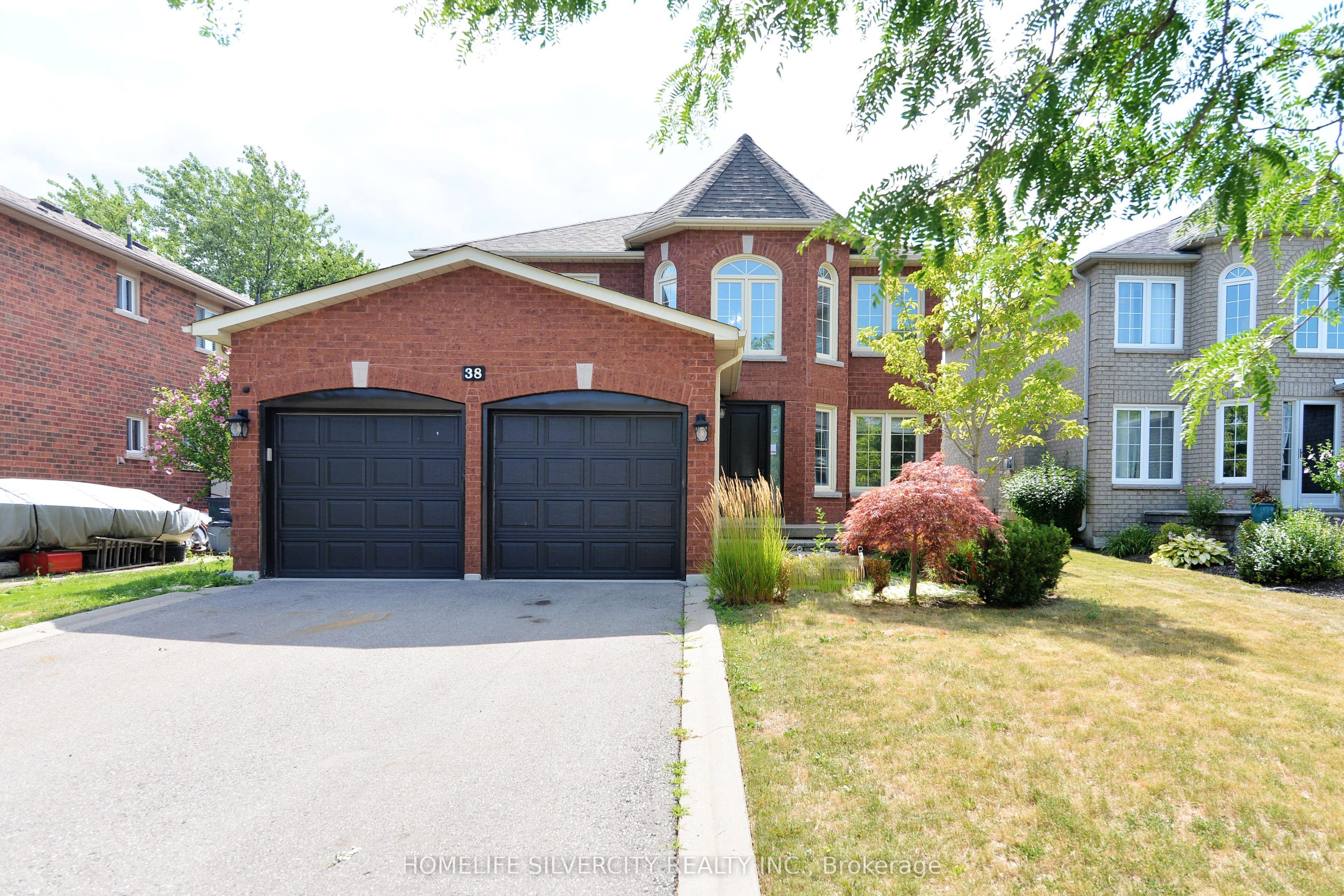38 ESPOSITO Drive Property Photo 1