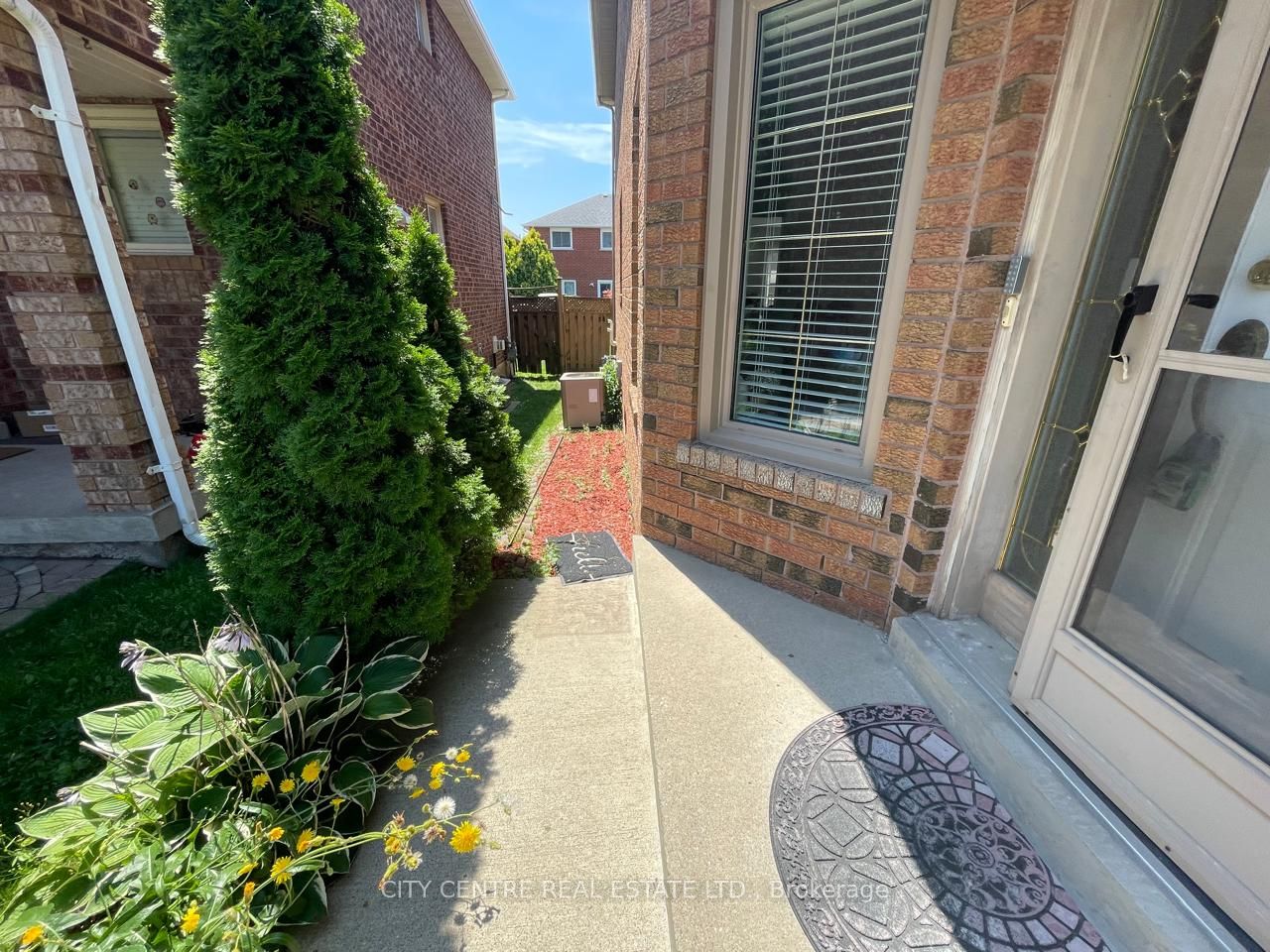 7168 Sandhurst Drive Property Photo 3