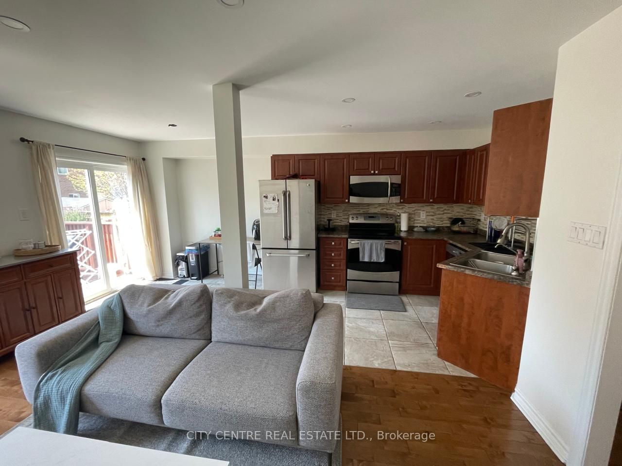 7168 Sandhurst Drive Property Photo 6