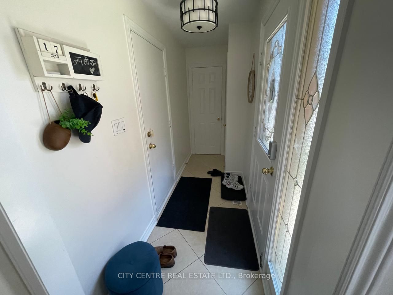 7168 Sandhurst Drive Property Photo 15
