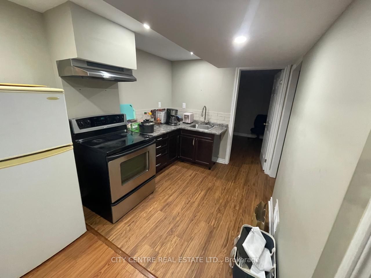 7168 Sandhurst Drive Property Photo 19