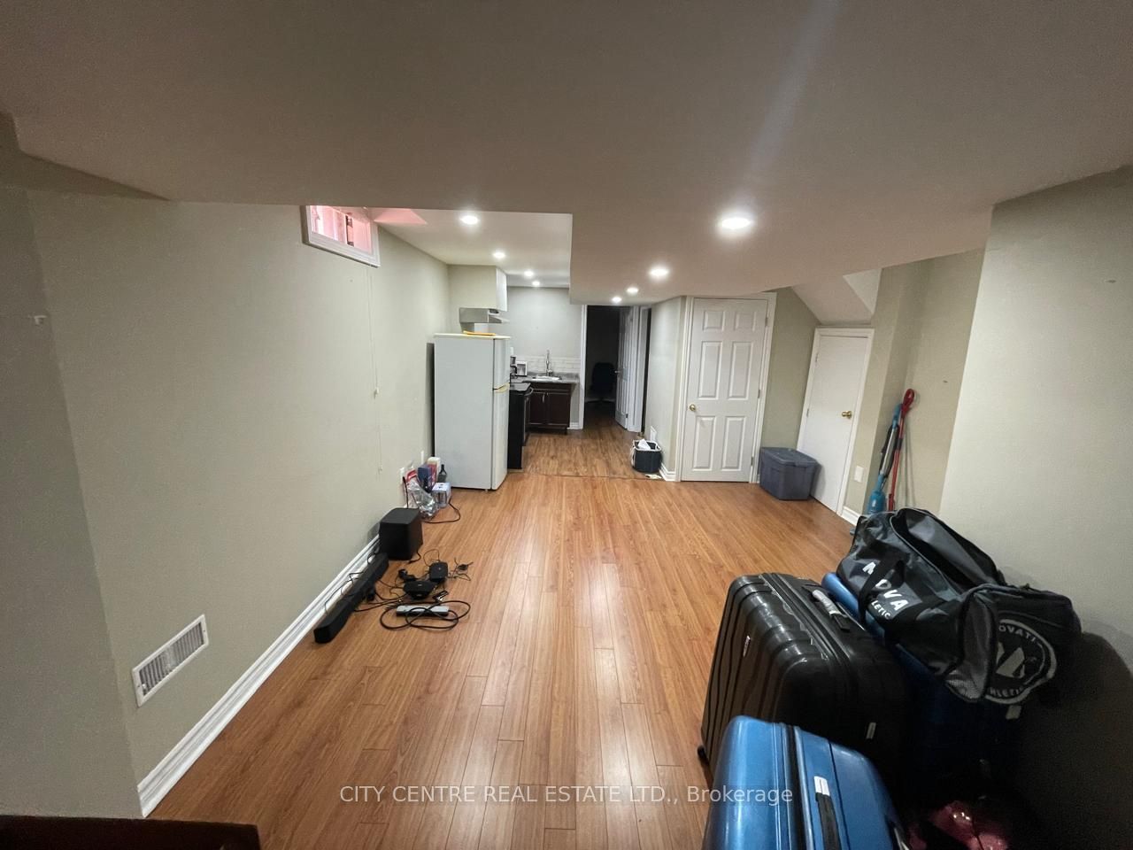 7168 Sandhurst Drive Property Photo 21